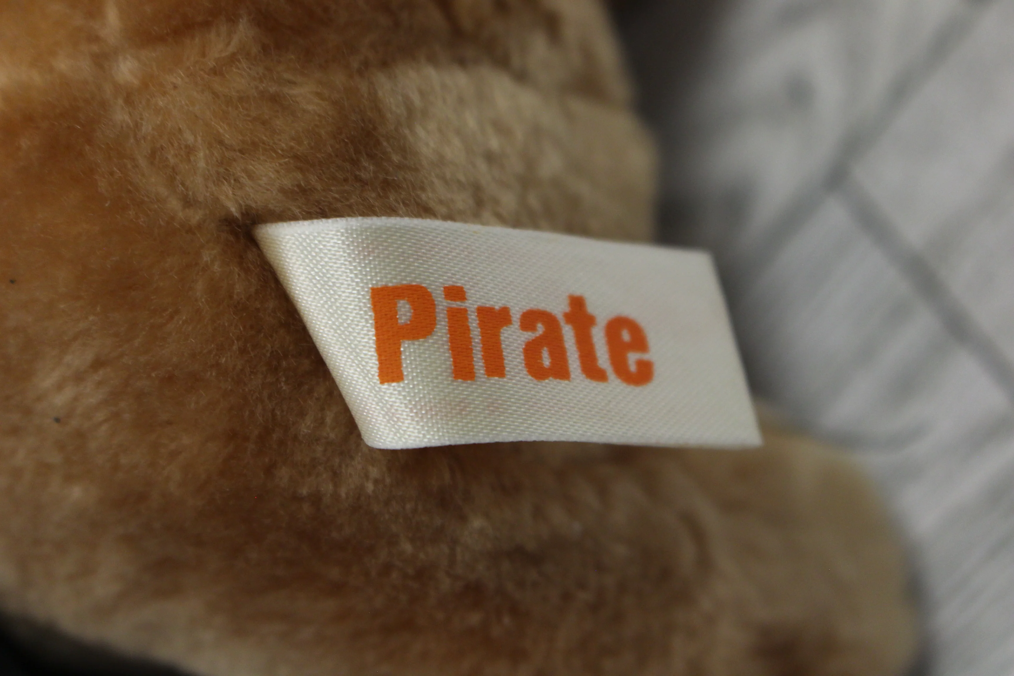 Russ Berrie & Co Pirate Bear - K-32 - Used - Image 3