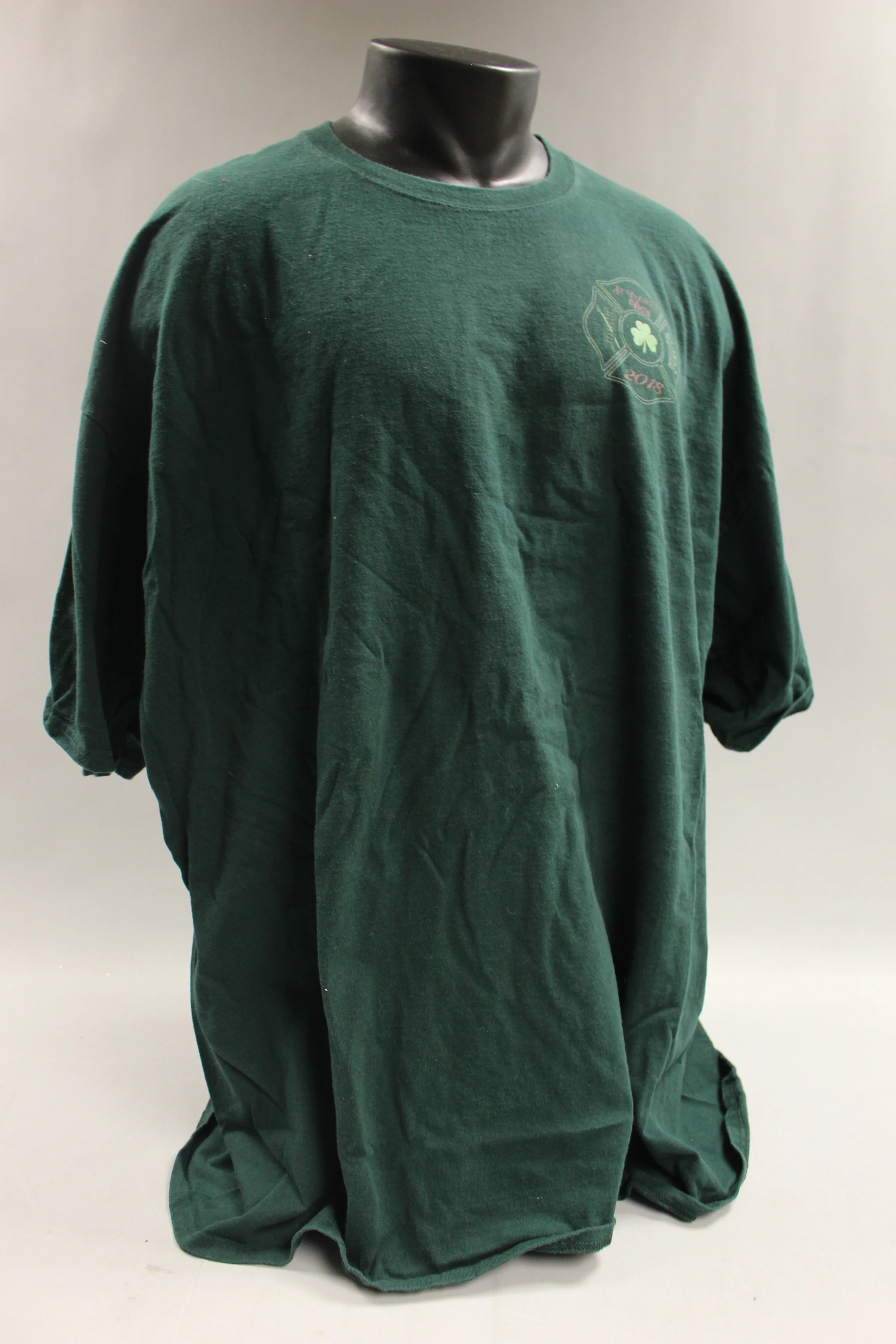 Saint Patrick's Day Brothers Helping Brothers Fire Fighter Size 4XL Shirt -Used