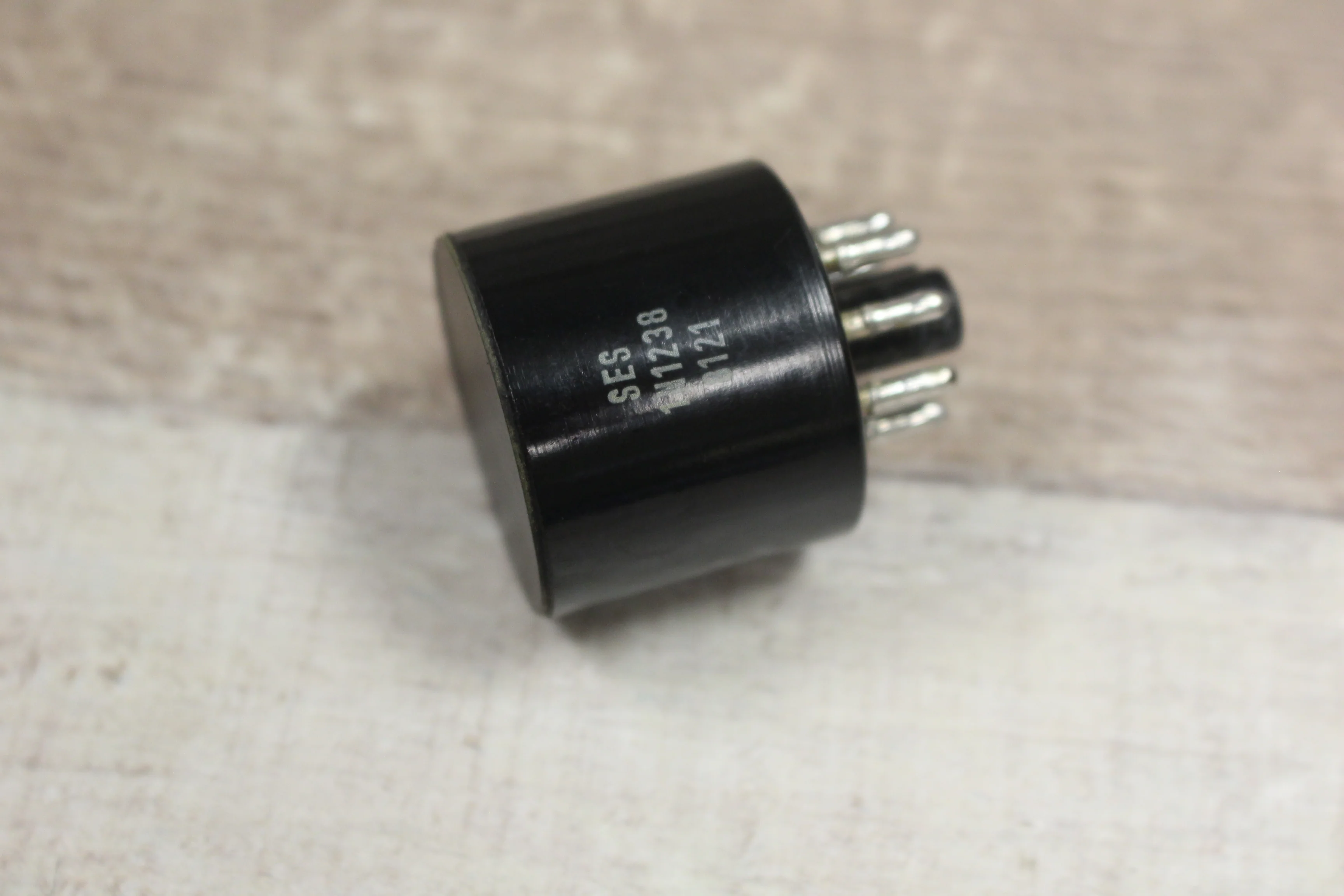 Semi Conductor Device 5961-00-729-1793 -New, Open Box - Image 2