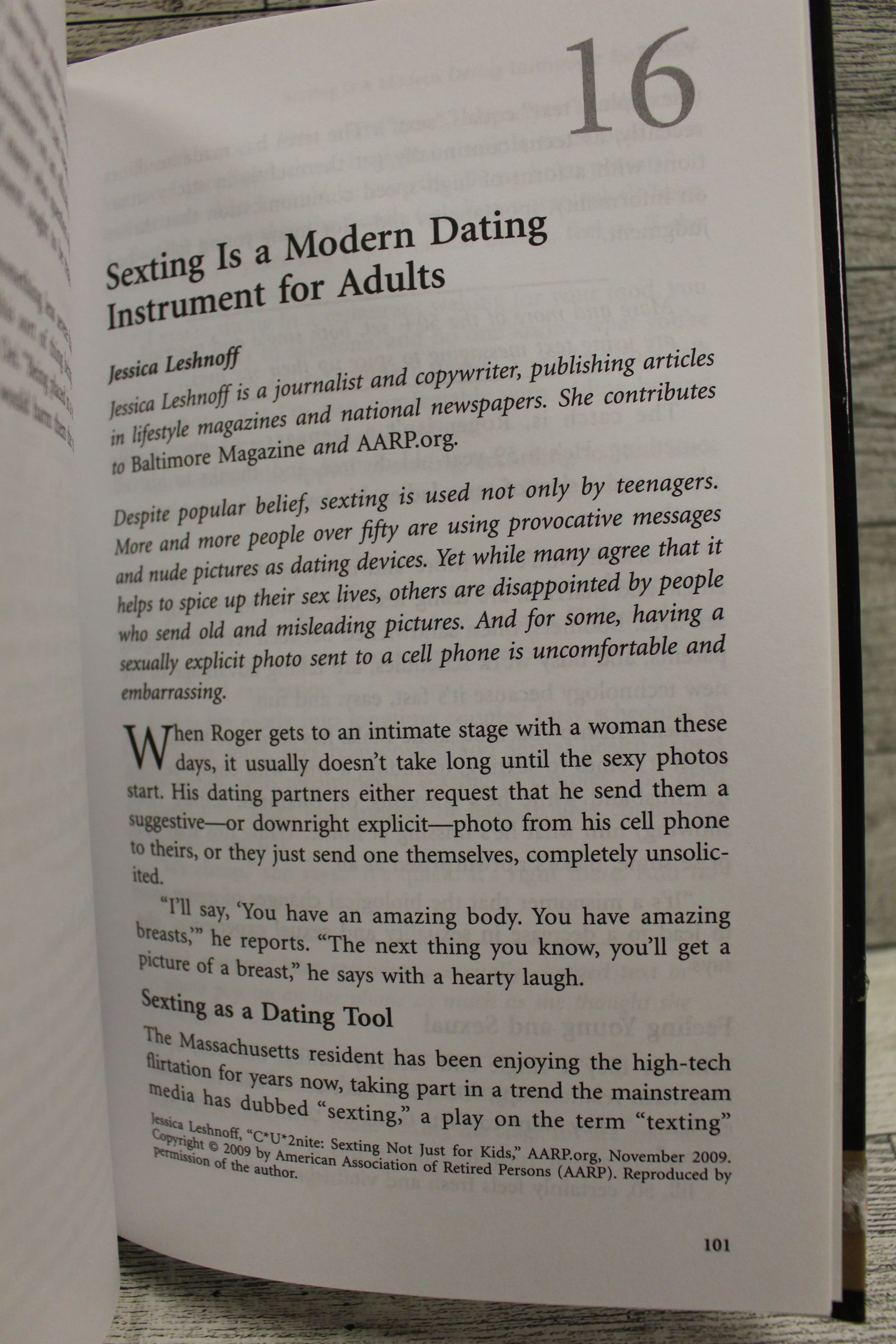 Sexting (At Issue) - Stefan Kiesbye - Image 4