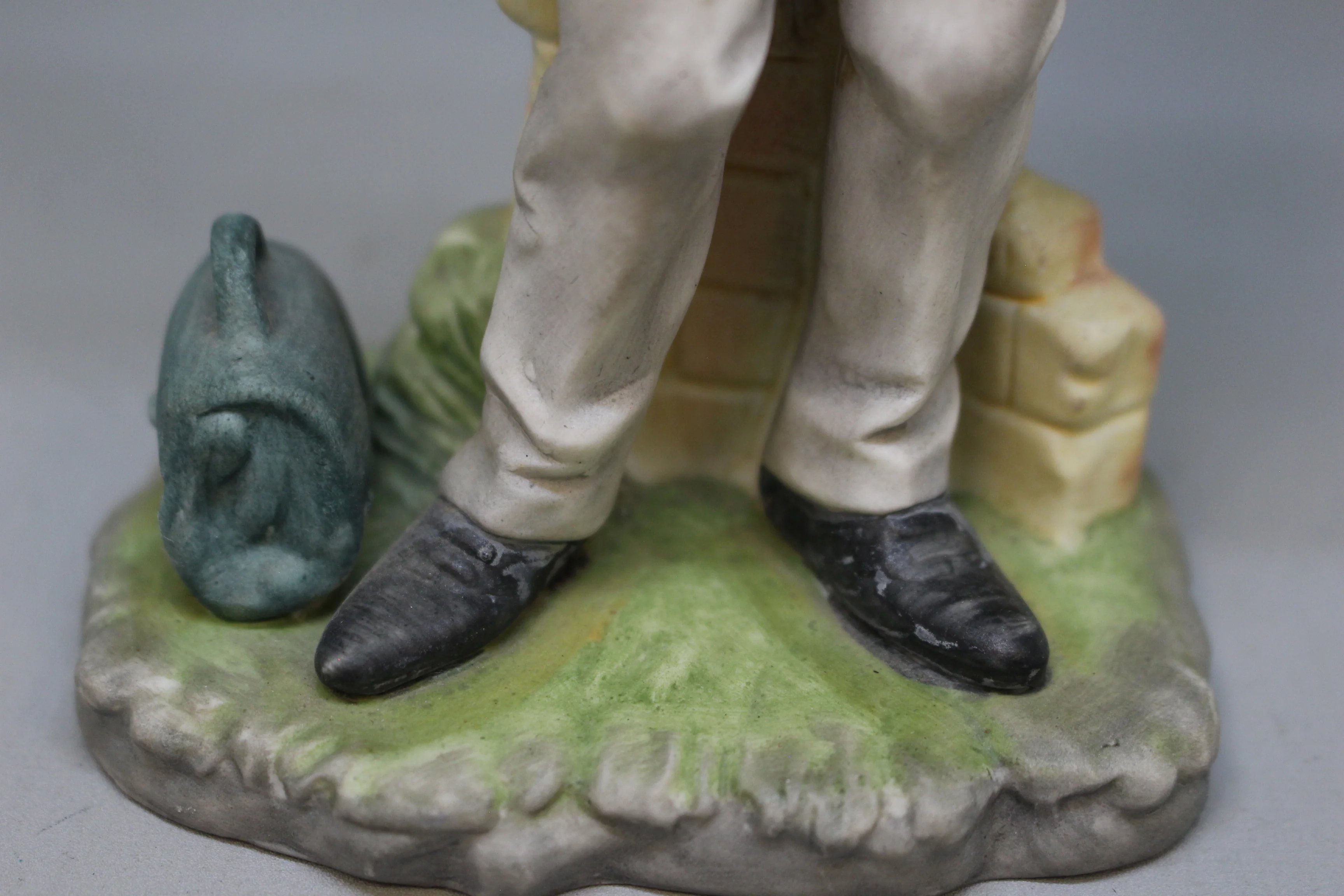 Seymour Mann Porcelain Doctor Figurine - 1973 - Used - Image 6