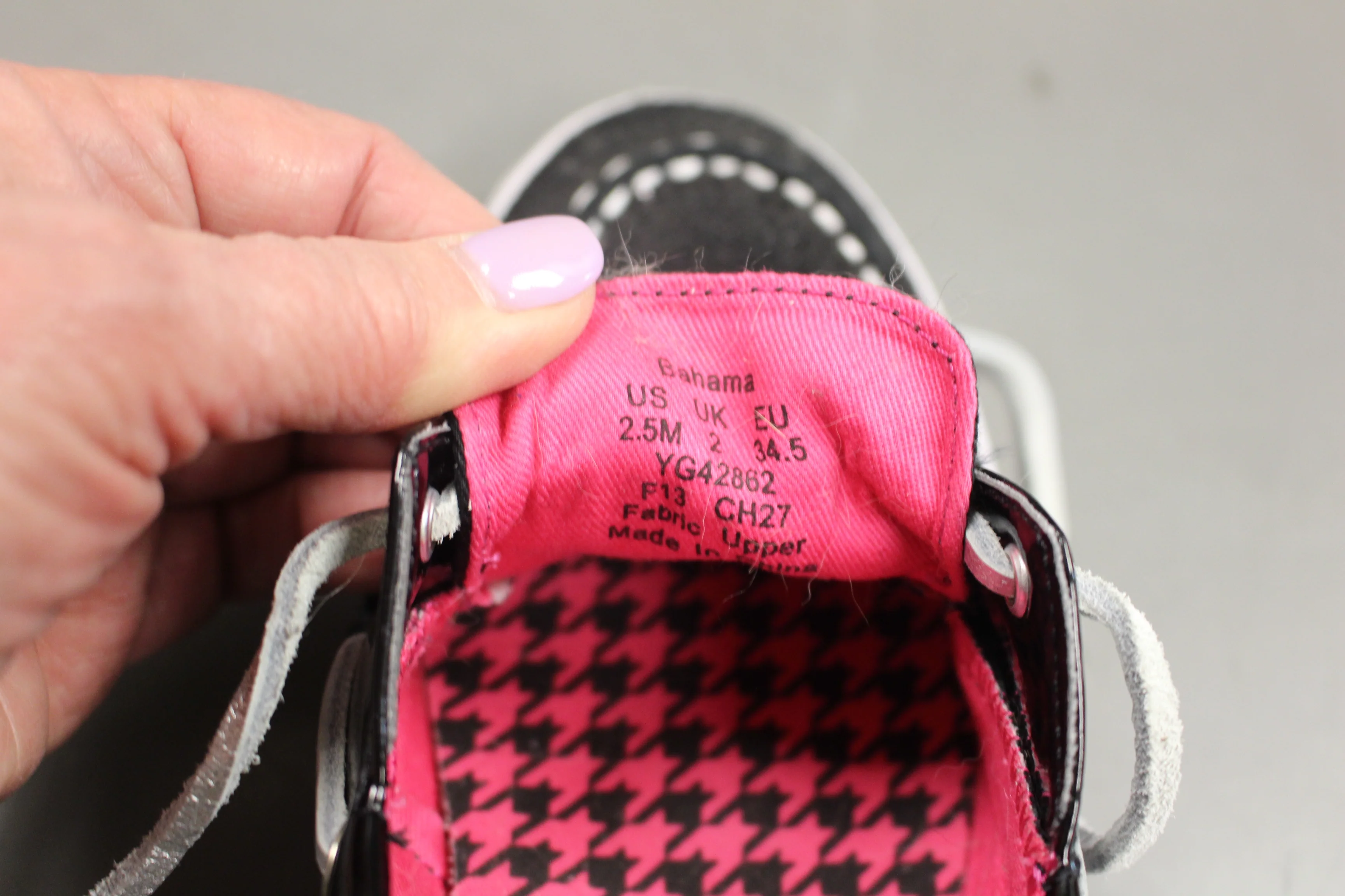 Sperry Womens Canvas Top-Sider Shoe. Size: 2.5M, Black/Pink - Image 3