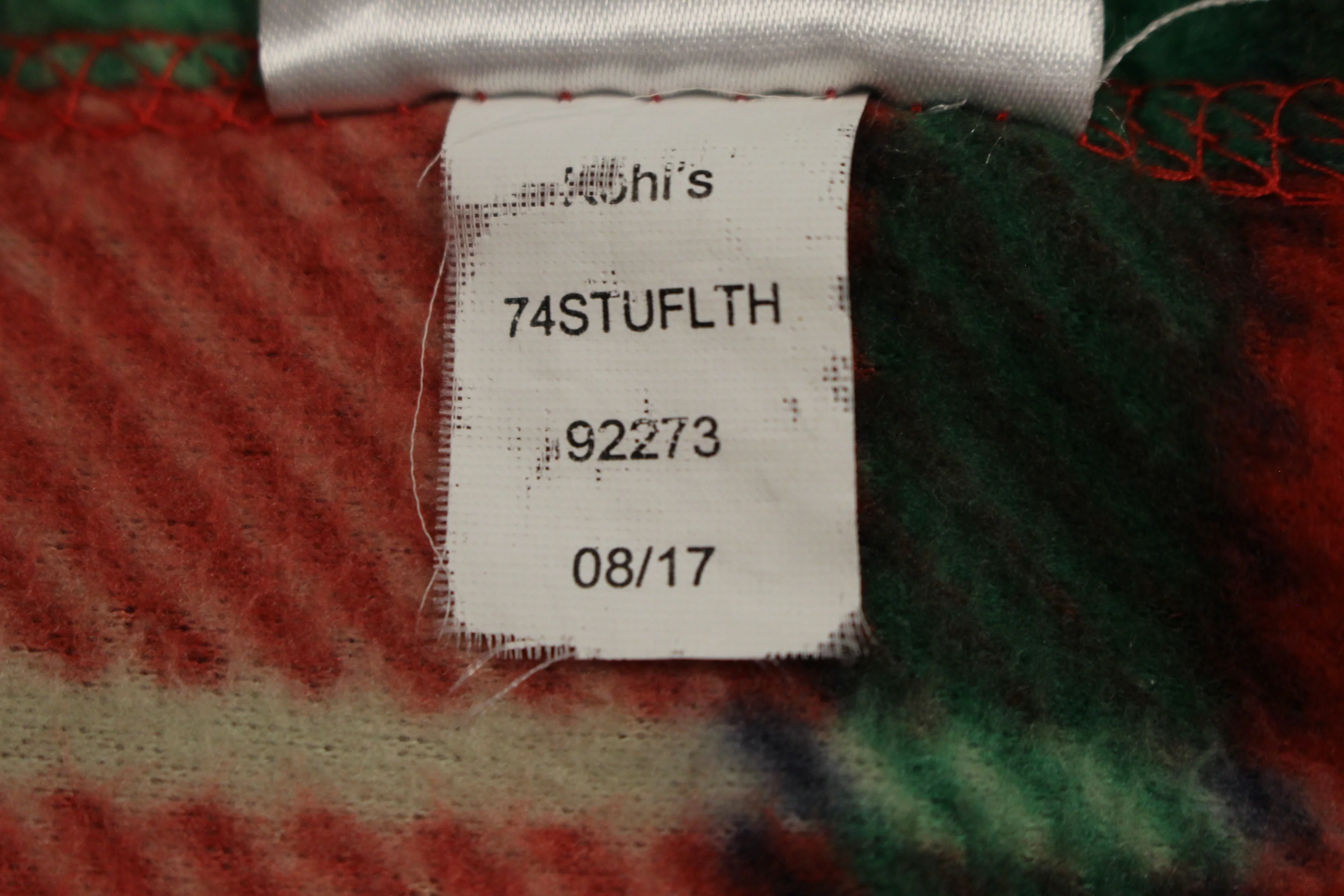 St. Nicholas Square Plaid Fleece Throw - 50" x 60" - Used - Image 3