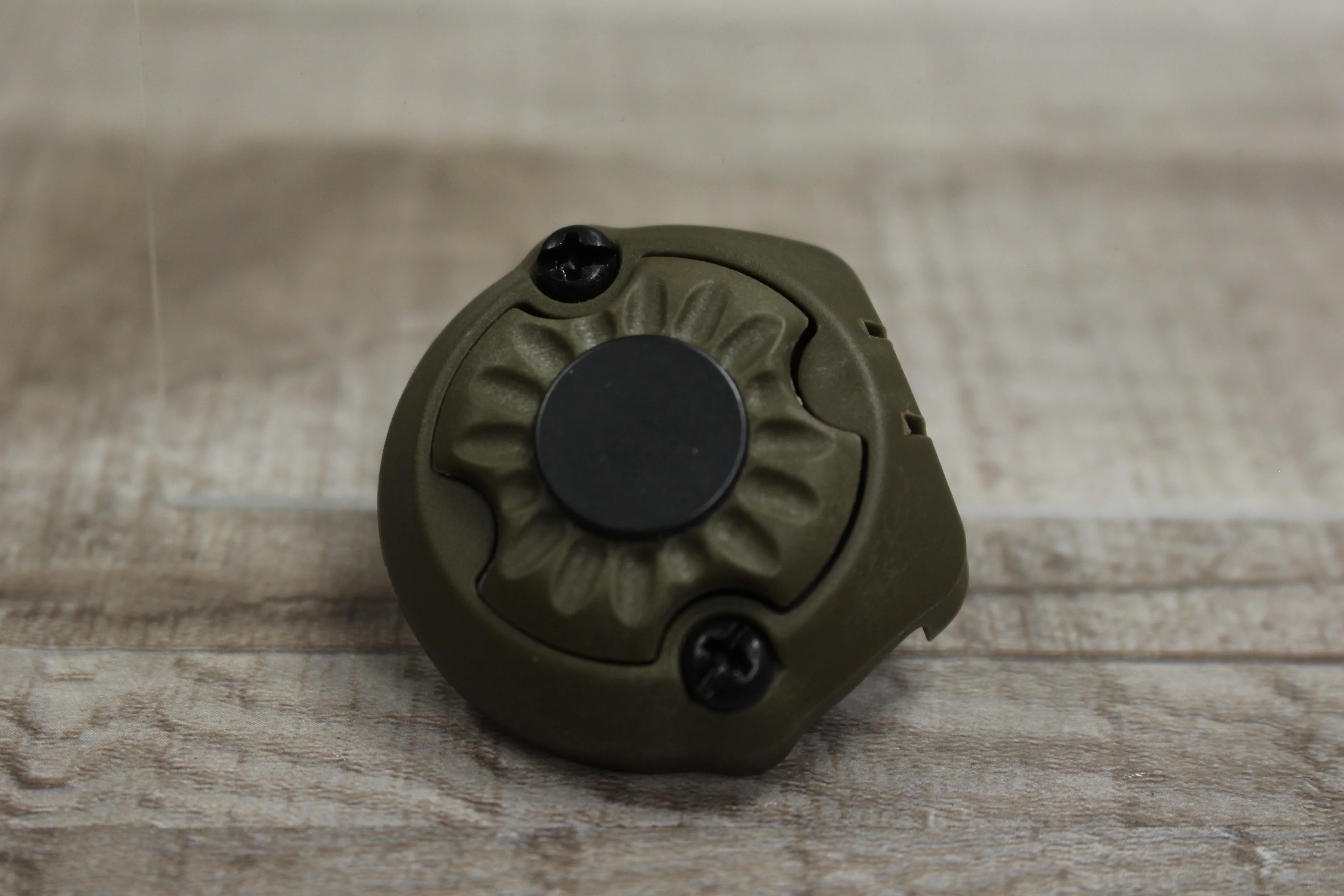 Streamlight Compact Sidewinder Flashlight ACH Helmet Mount - 14055 - Coyote Tan
