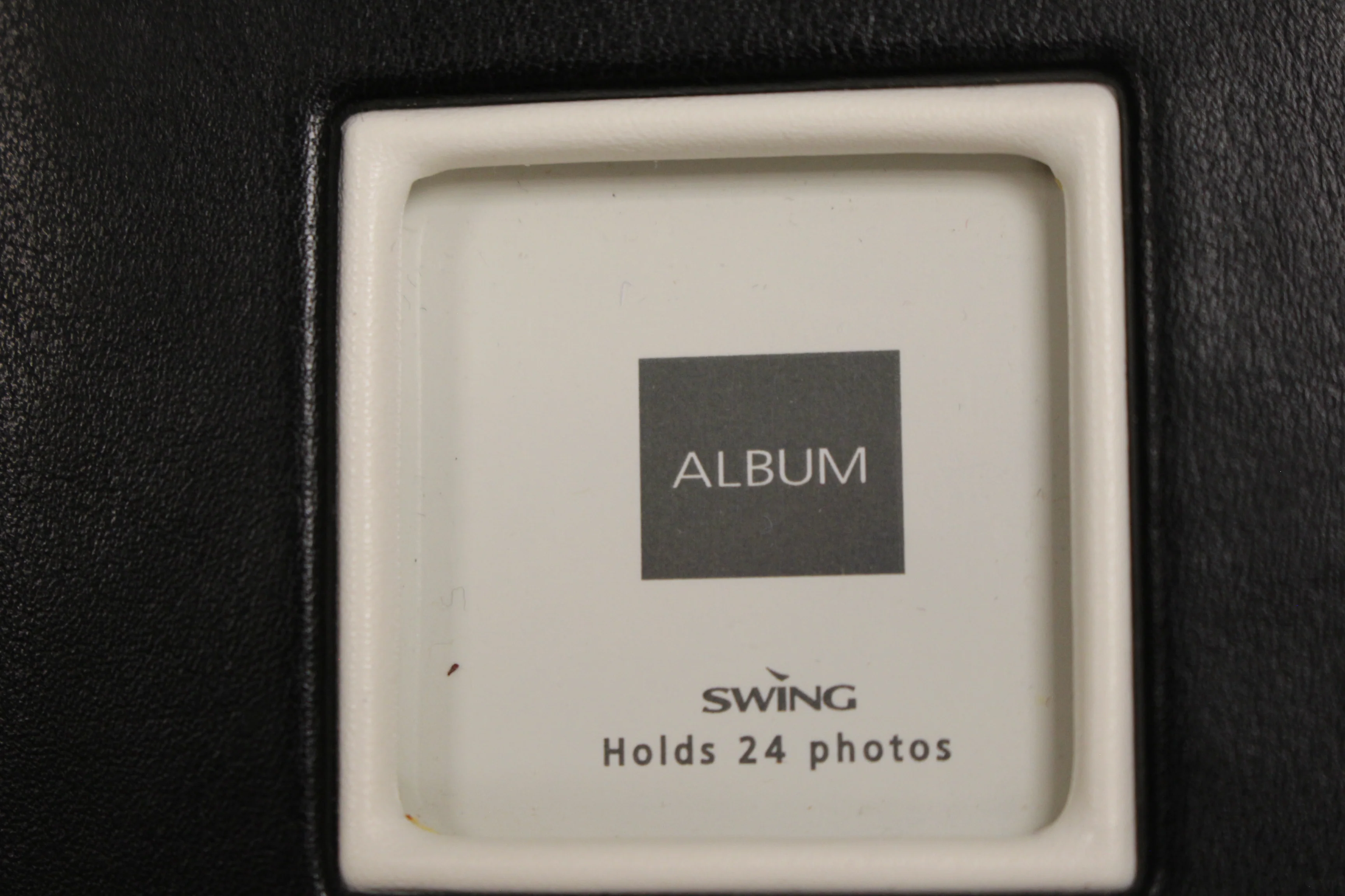 Swing Photo Album - 3-1/2" x 4" - Holds 24 pictures - Used - Image 3
