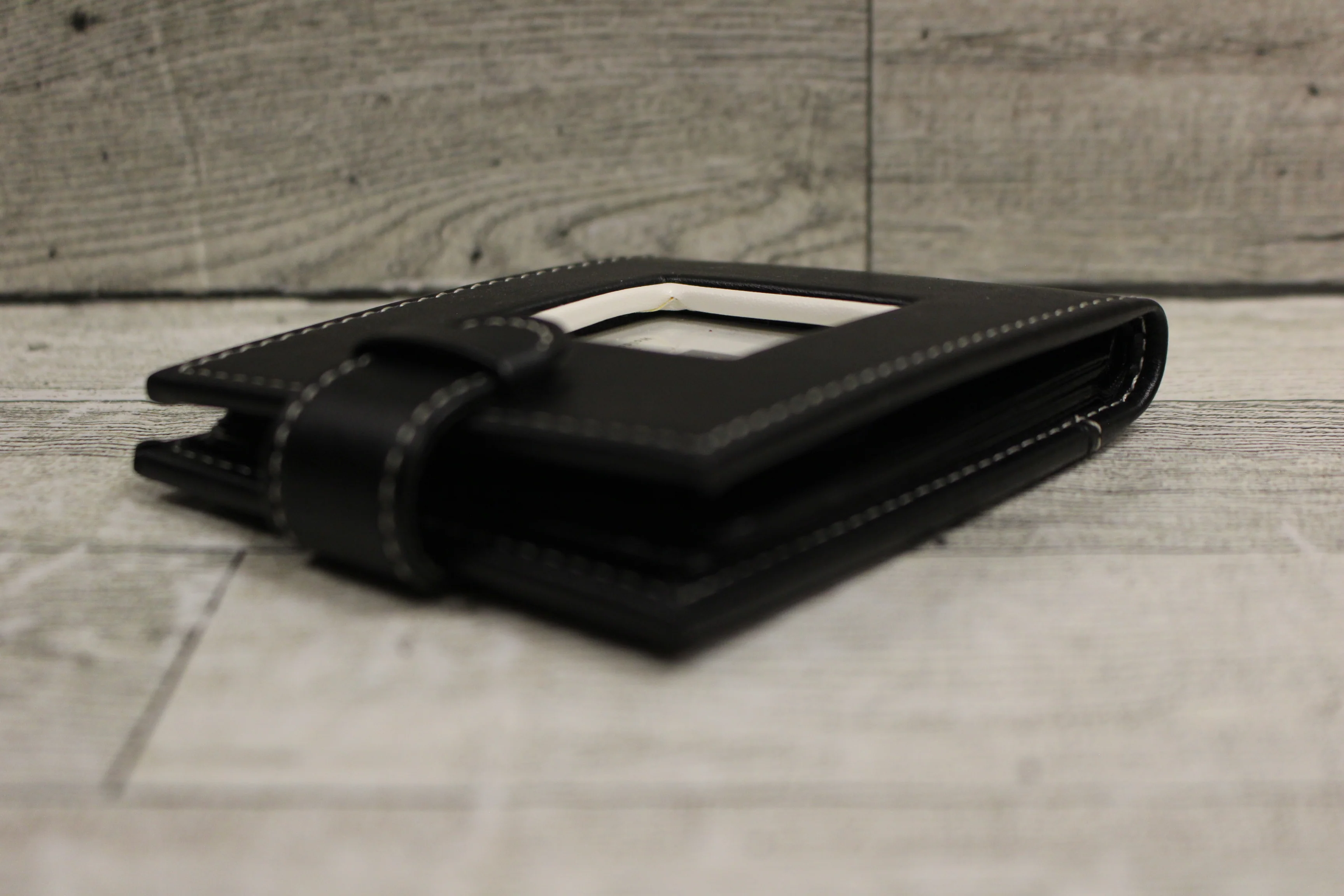 Swing Photo Album - 3-1/2" x 4" - Holds 24 pictures - Used - Image 7