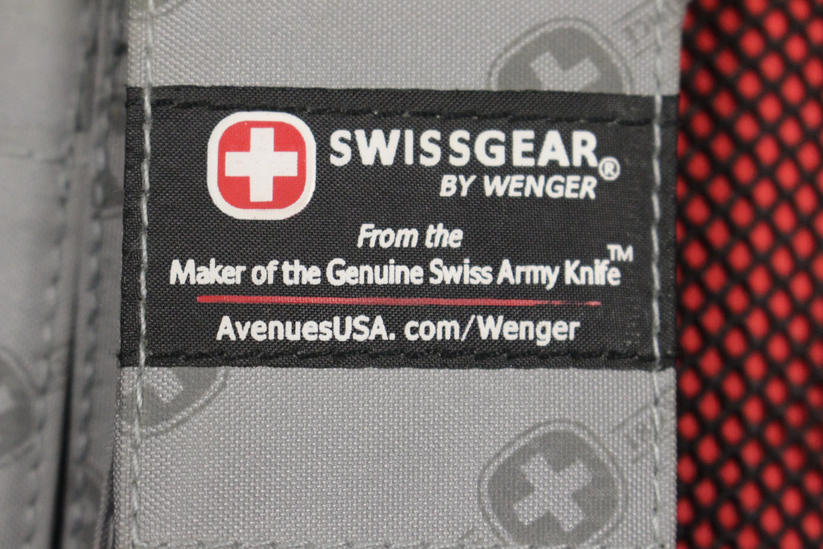 Swiss Gear Travel Bag - Used - Image 4
