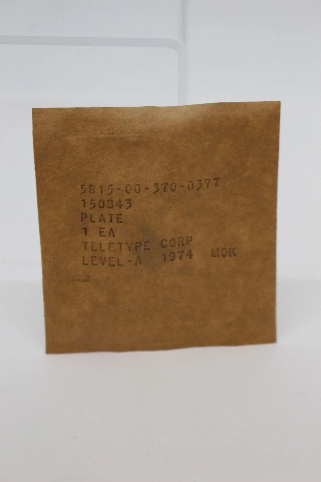 Teletypewriter Retractor Plate, 5815-00-370-0377, 150843, New - Image 2