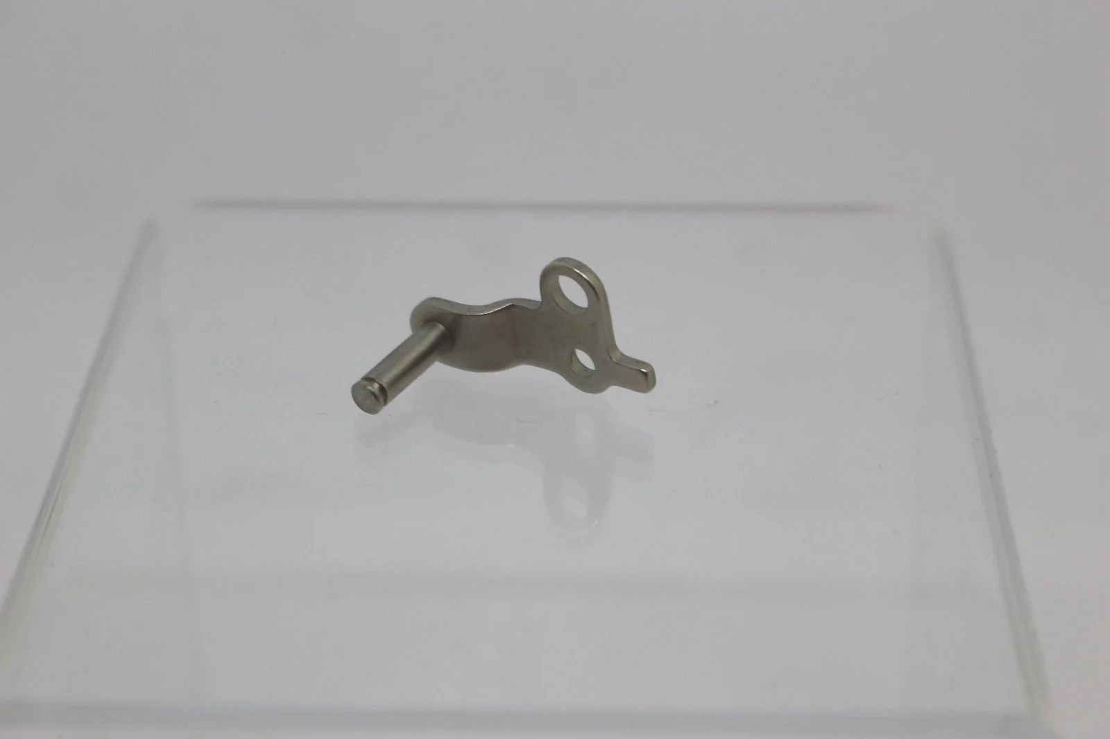 Teletypewriter Subassembly – 1 Shaft & Bracket, 152824, 5815-00-332-8856, New - Image 2