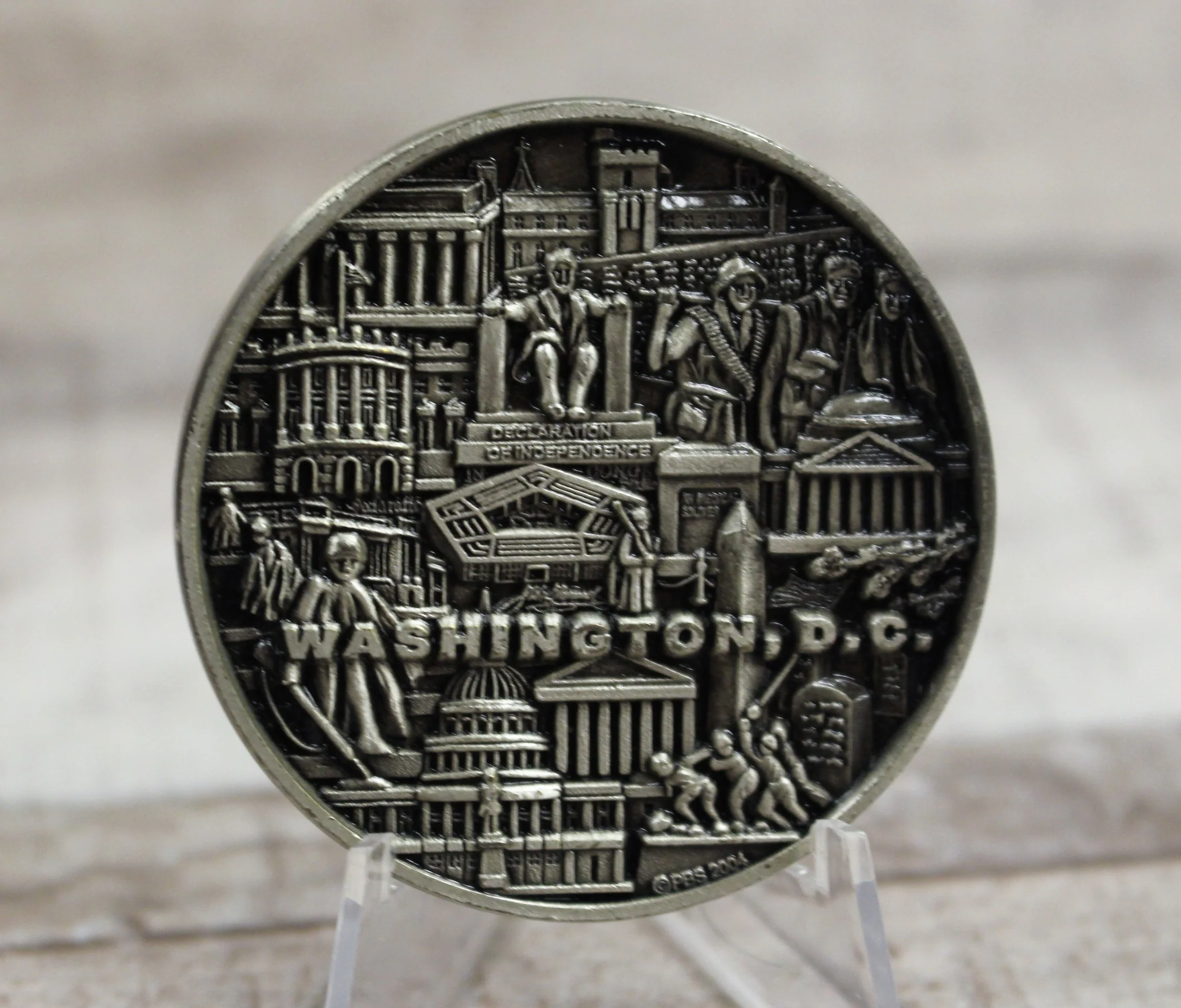 To Honor America's Greatest Generation Heroes Washington DC Challenge Coin - Image 2