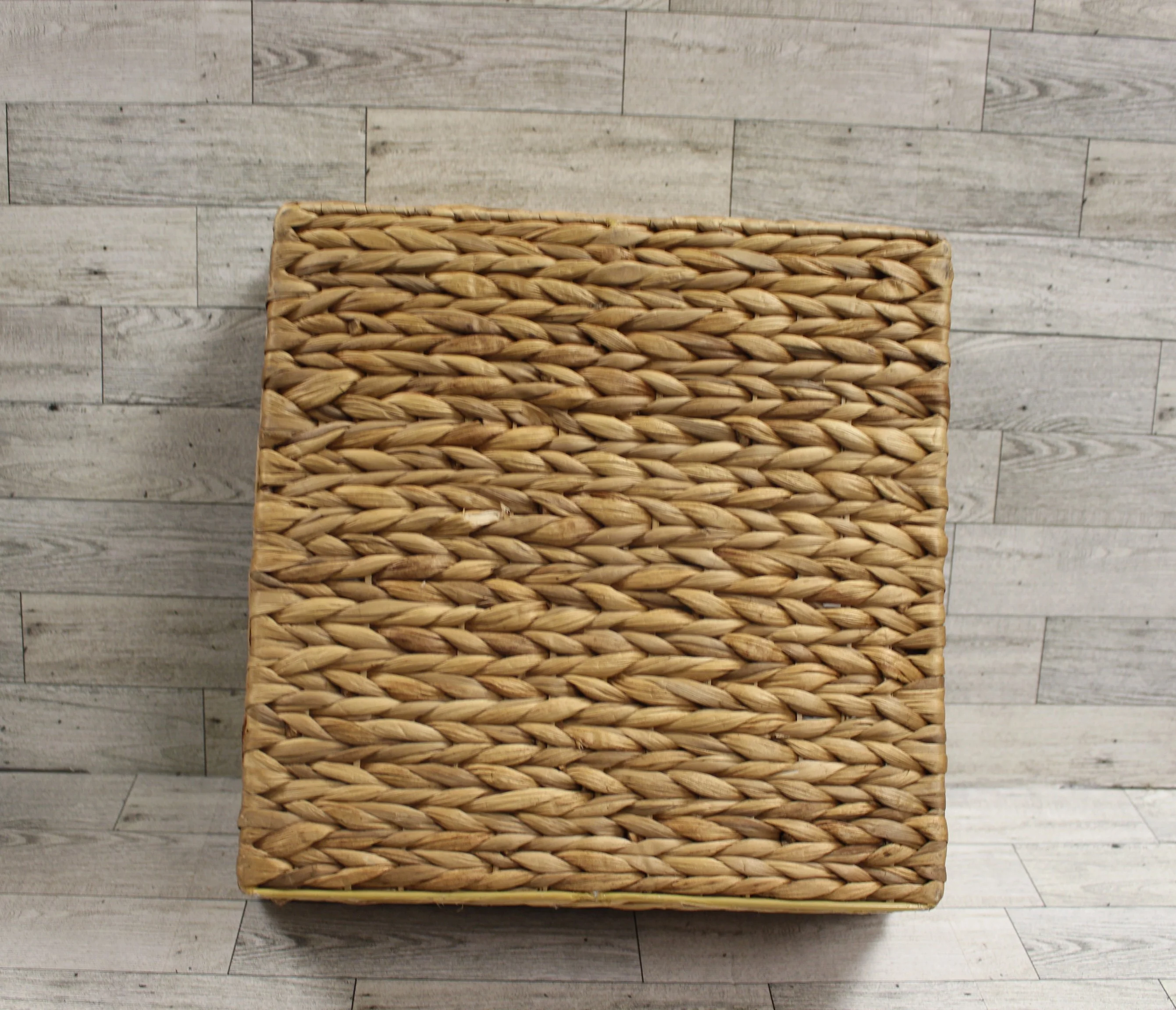 Trader Joe's Water Hyacinth Basket - Large - New - Image 3