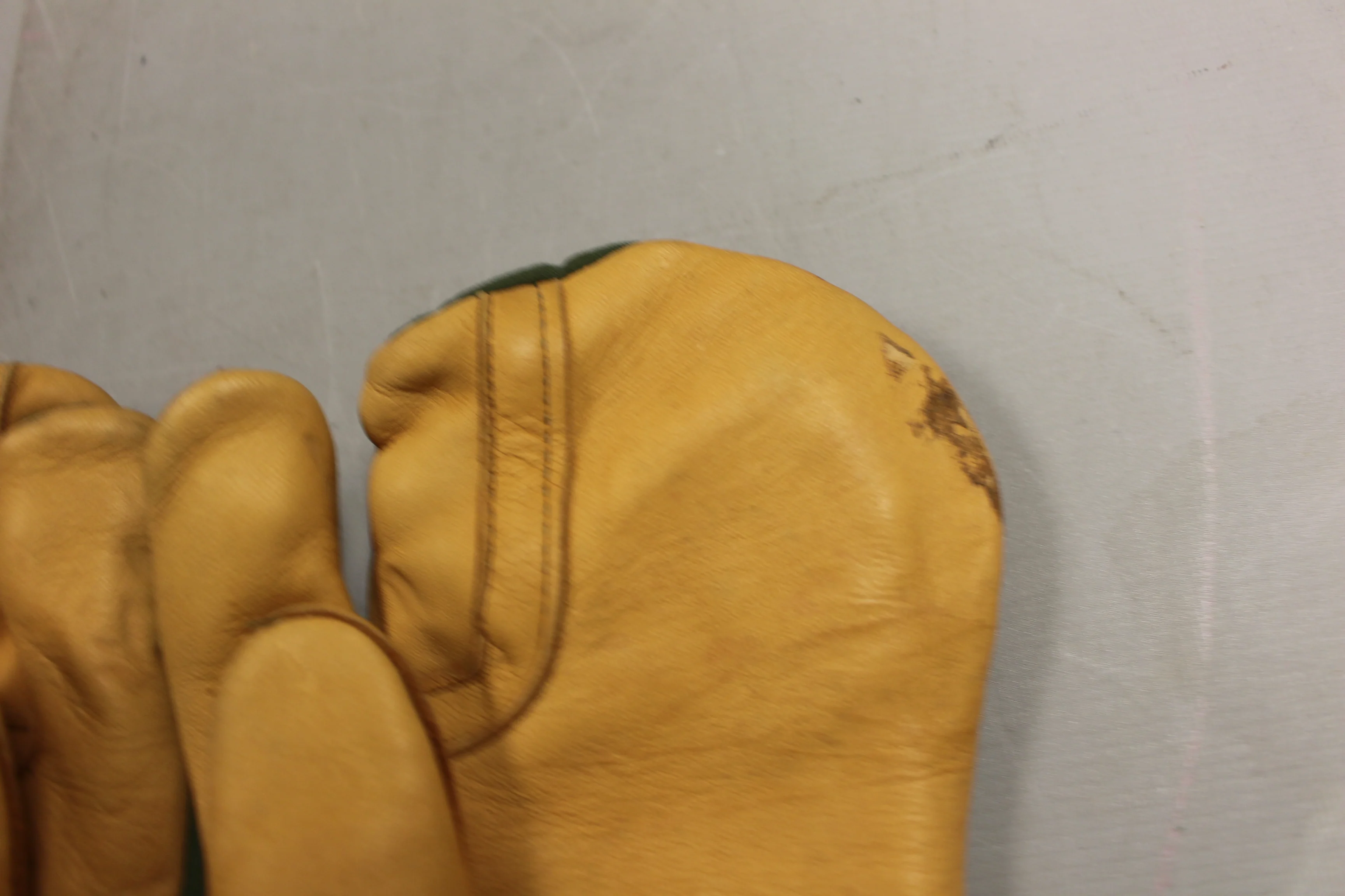 Trigger Finger Mitten Shells with Liner - Size: Medium - NSN 8415-01-926-4291 - Image 3