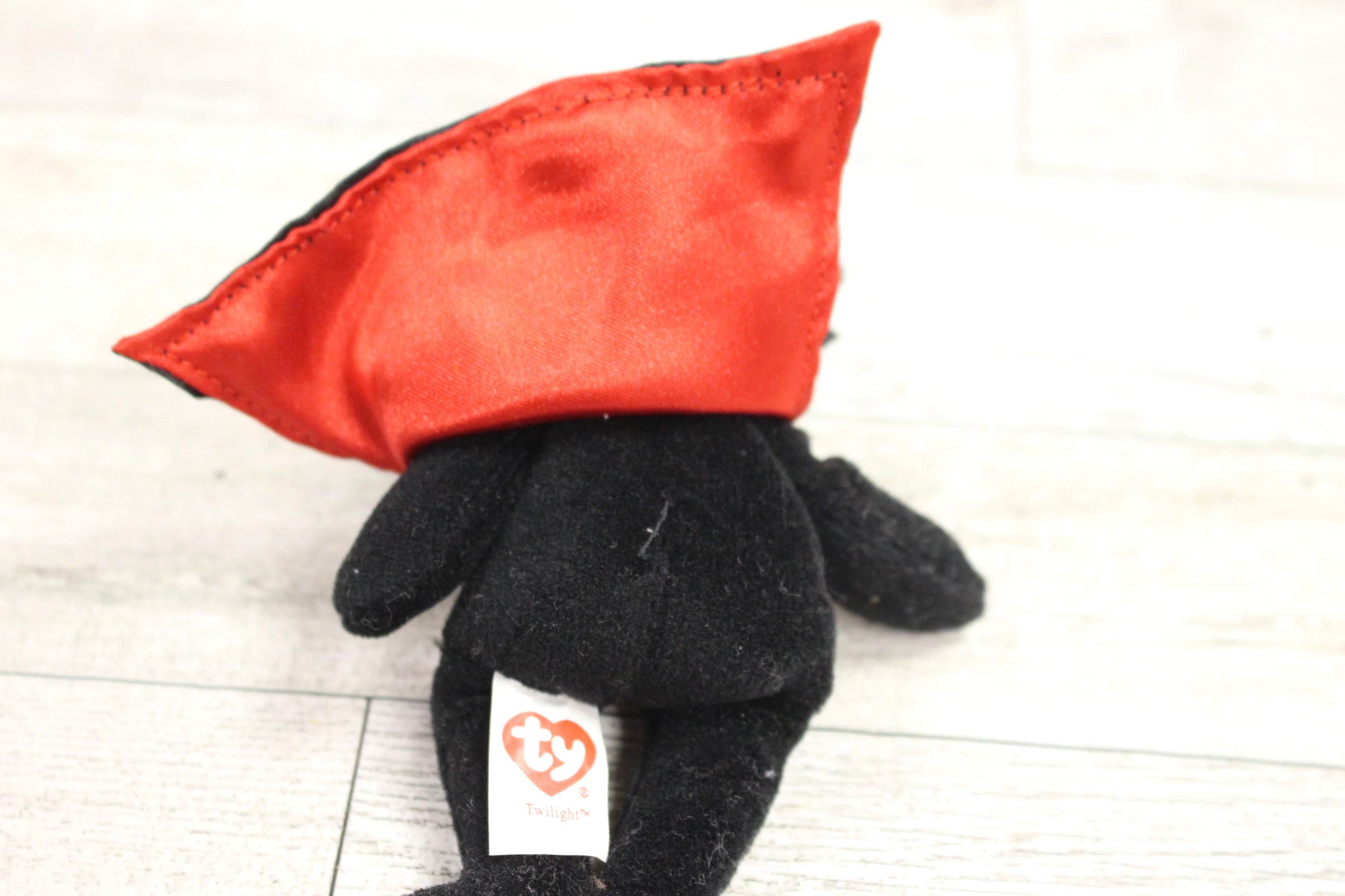 Ty Beanie Babies 2010 Halloween Collection Twilight Vampire Plush Toy - Used - Image 2