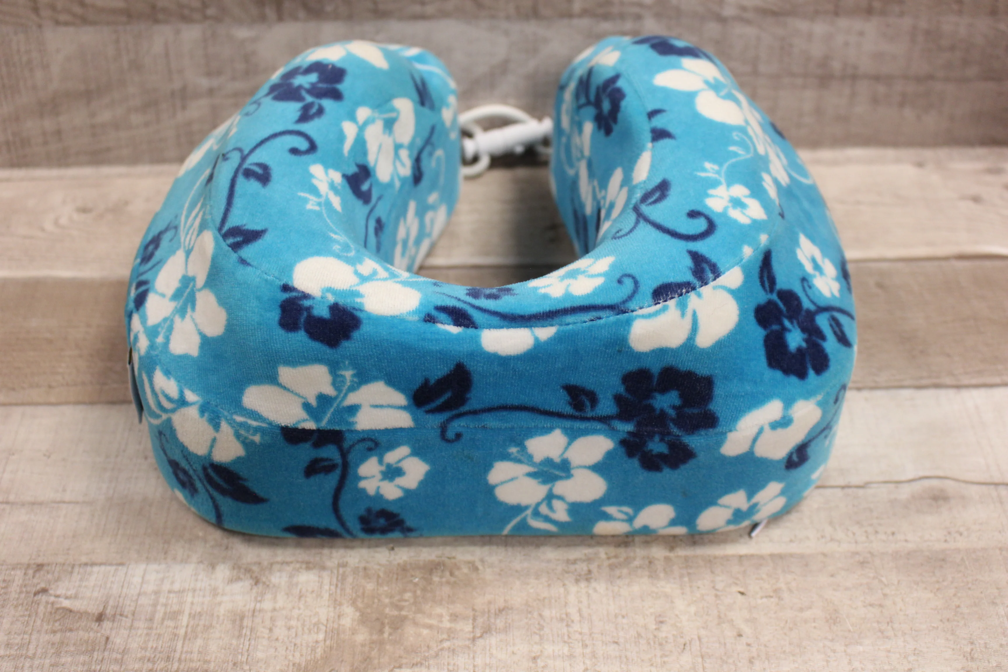 Ultra Soft Cabeu Floral Neck Pillow -Blue/White -Used - Image 3