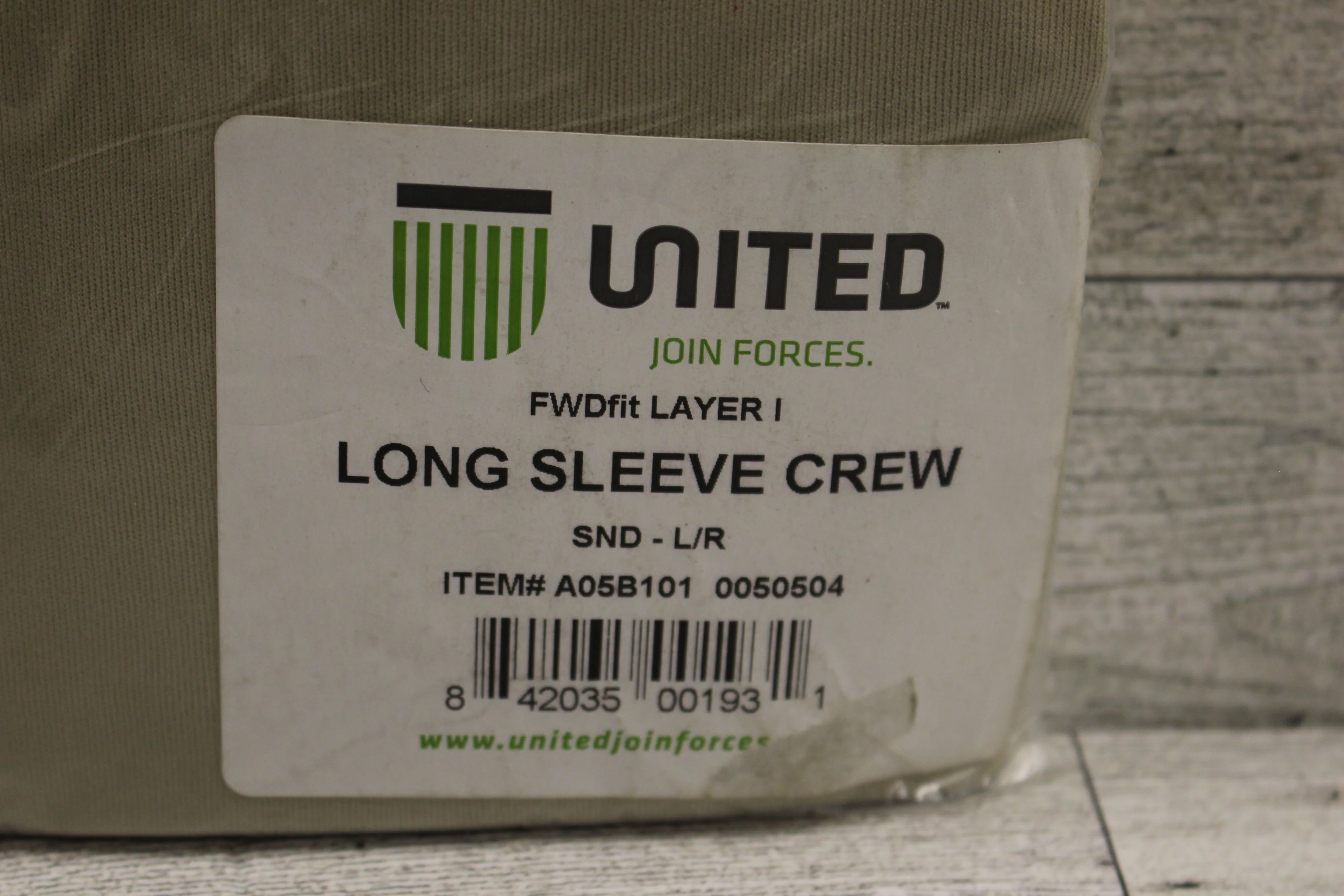 United Long Sleeve Base Crew T-Shirt - Large Regular - Sand Tan - Choose Layer - Image 2