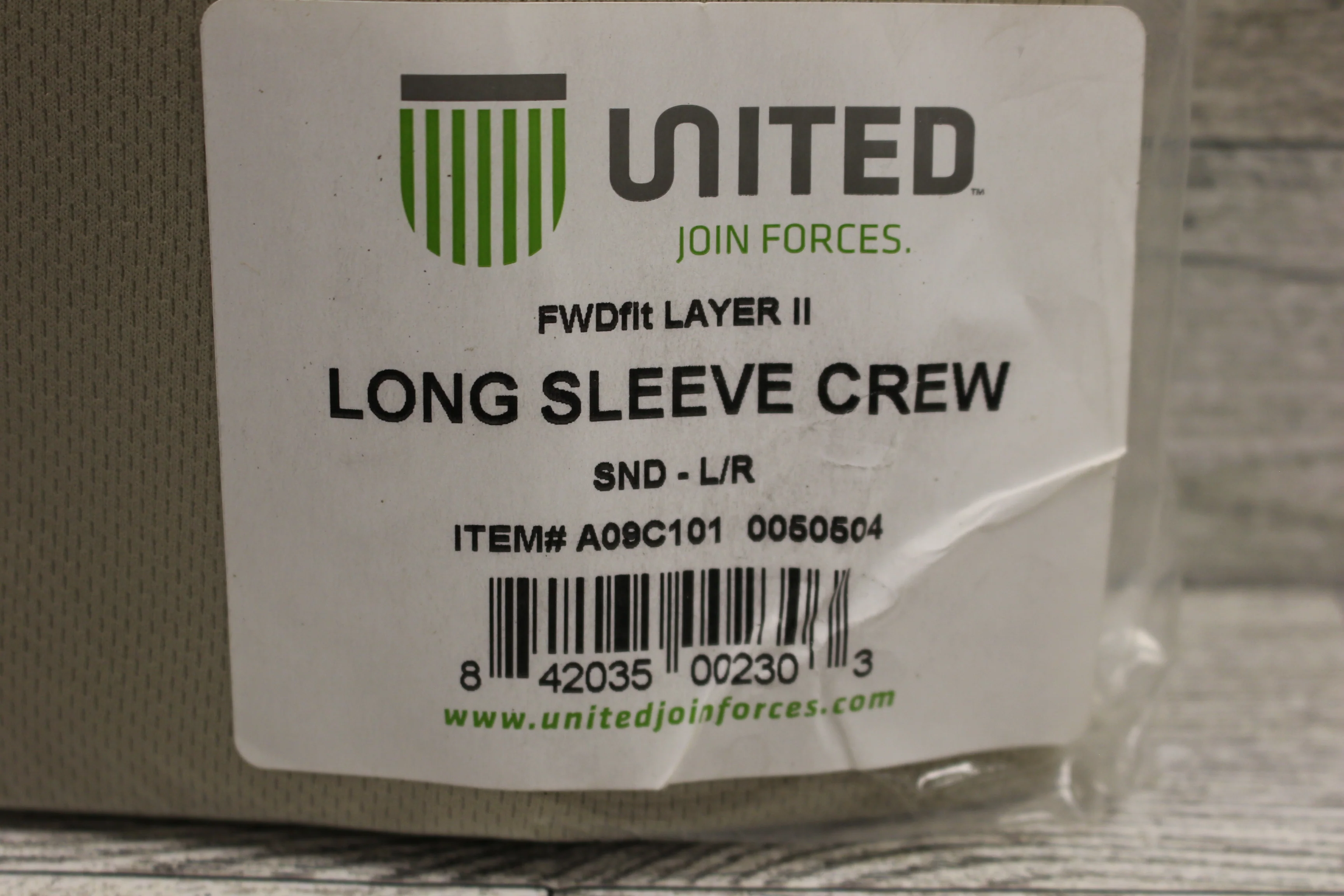 United Long Sleeve Base Crew T-Shirt - Large Regular - Sand Tan - Choose Layer - Image 3