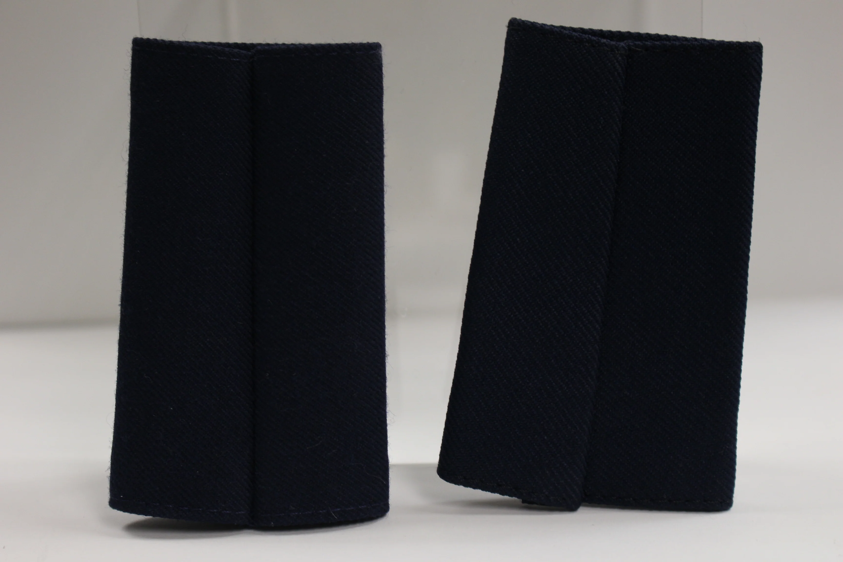 US Air Force Shoulder Epaulets - 2nd Lieutenant - Small - New - Image 2