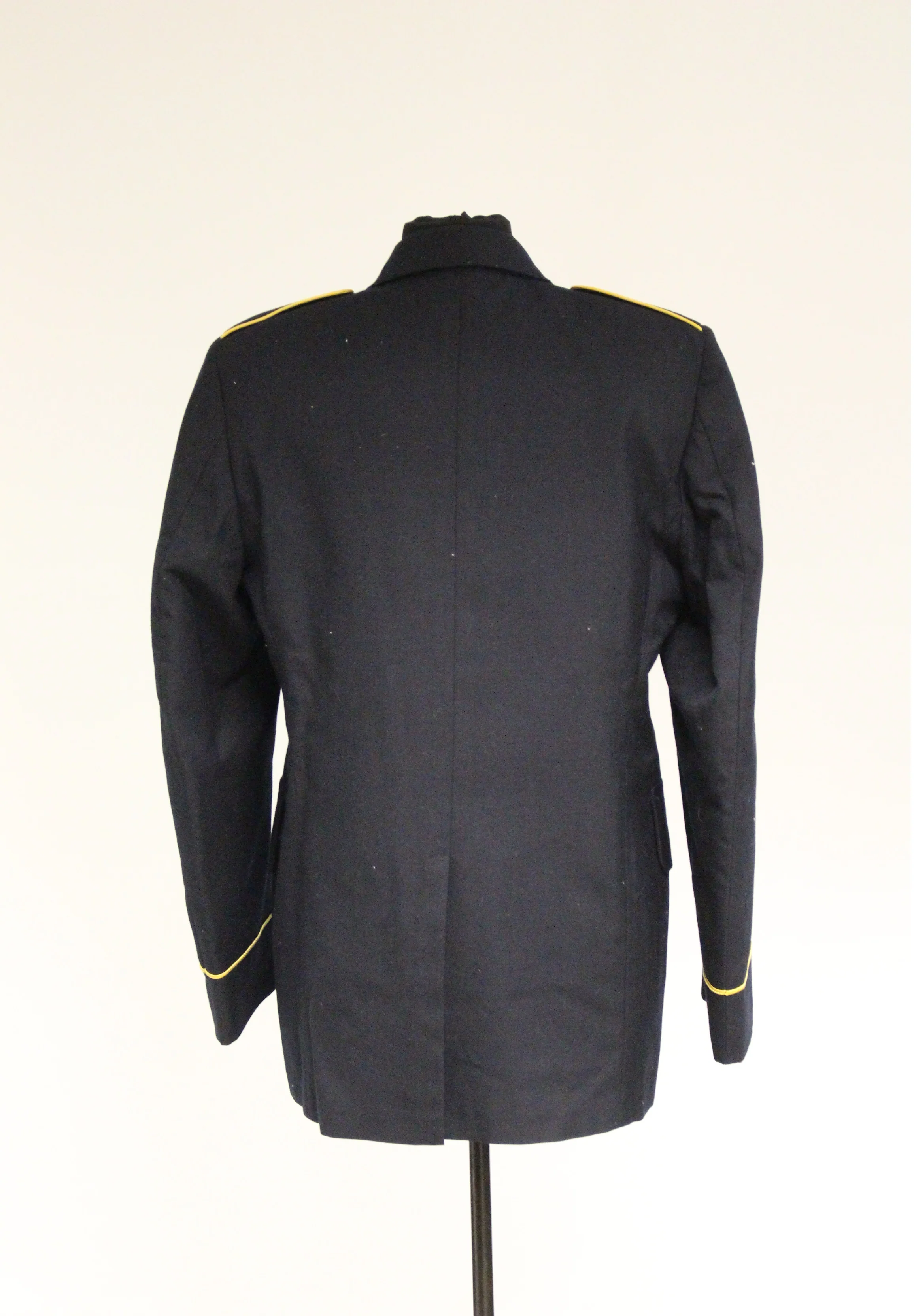 US Army ASU Man's Dress Coat - Size: 37L Classic - 8405-01-552-2891 - Used - Image 2