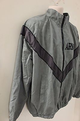 US Army IPFU PT Physical Fitness Jacket - Medium Regular -8415-01-465-4832 -Used - Image 2