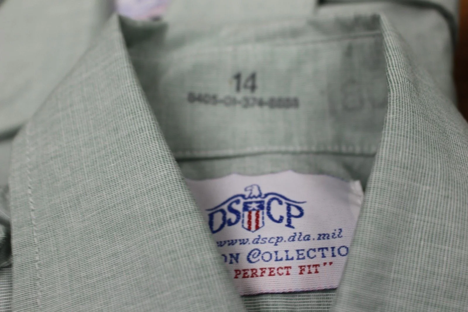US Army Men's Short Sleeve Button Up Dress Shirt - AG415 - Choose Size - Used - Image 3
