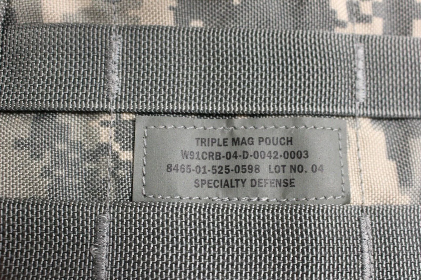US Army Molle Triple Magazine Pouch - ACU - 8465-01-525-0598 - 3x30 - Grade A - Image 3