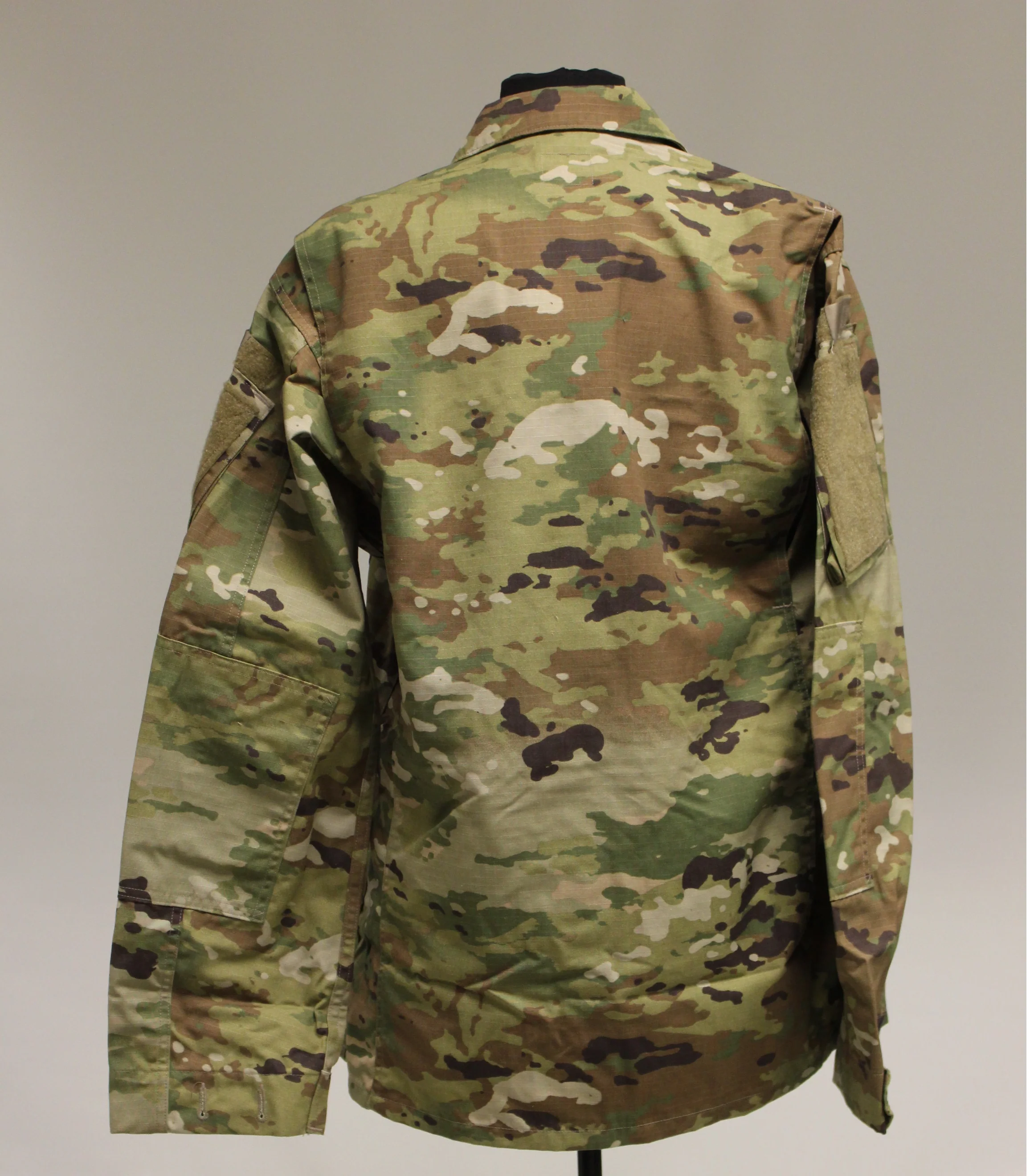 US Army OCP Combat Coat - 8415-01-623-3295- Small Short - Used - Image 2