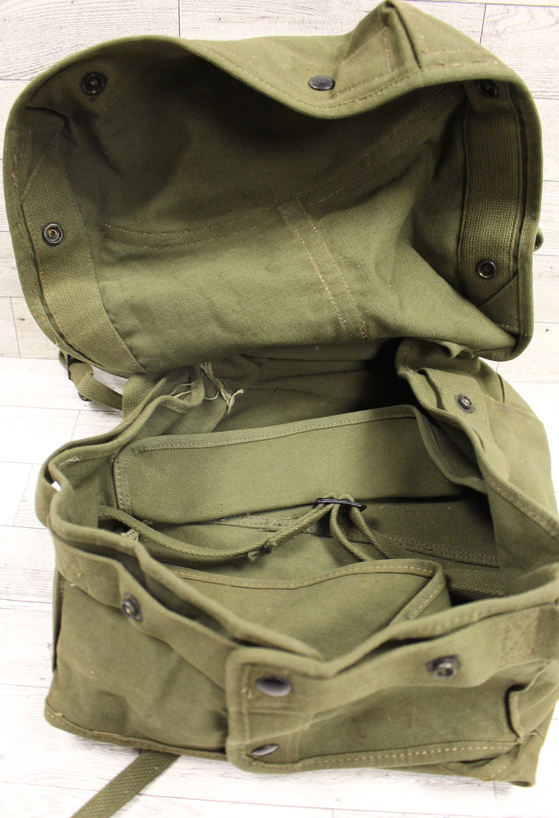 US Army Signal Corps Motorola Radio Battery Bag - CW-212/U - Used - Image 4