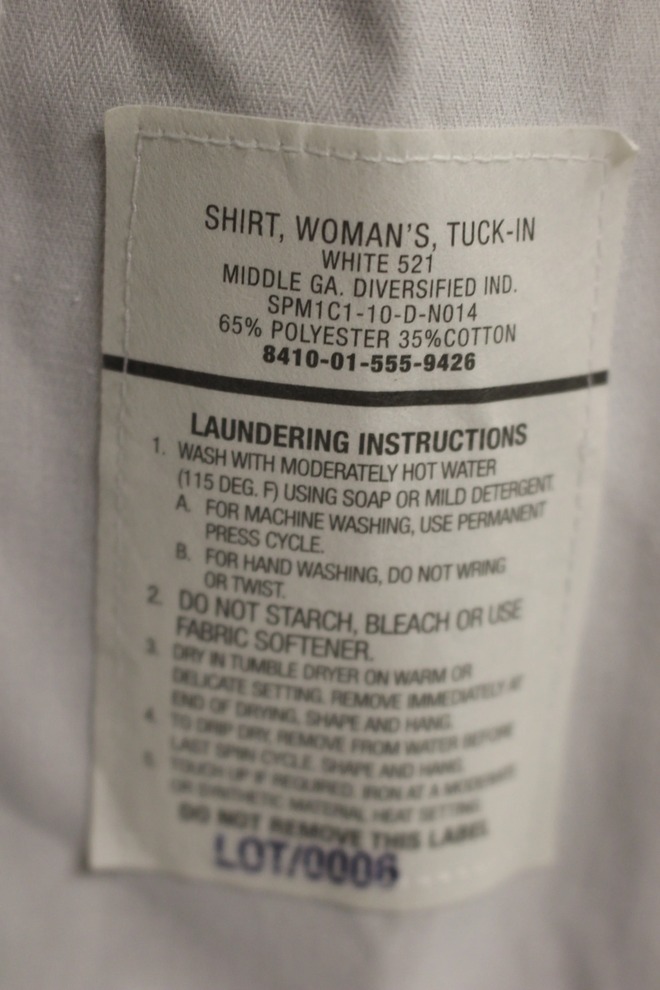 US Army Women's Long Sleeve White Tuck In Dress Shirt - 12L - 8410-01-597-6328 - Image 3