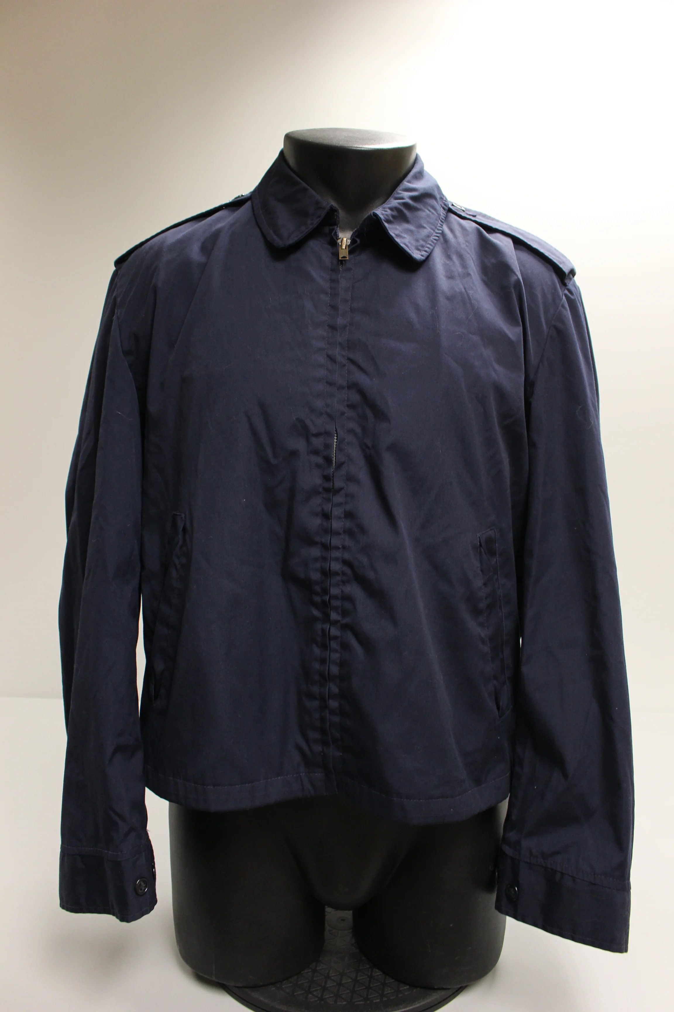 US DSCP AF Air Force Men's Blue Lightweight Jacket - No Logo - Size: 44R - Used