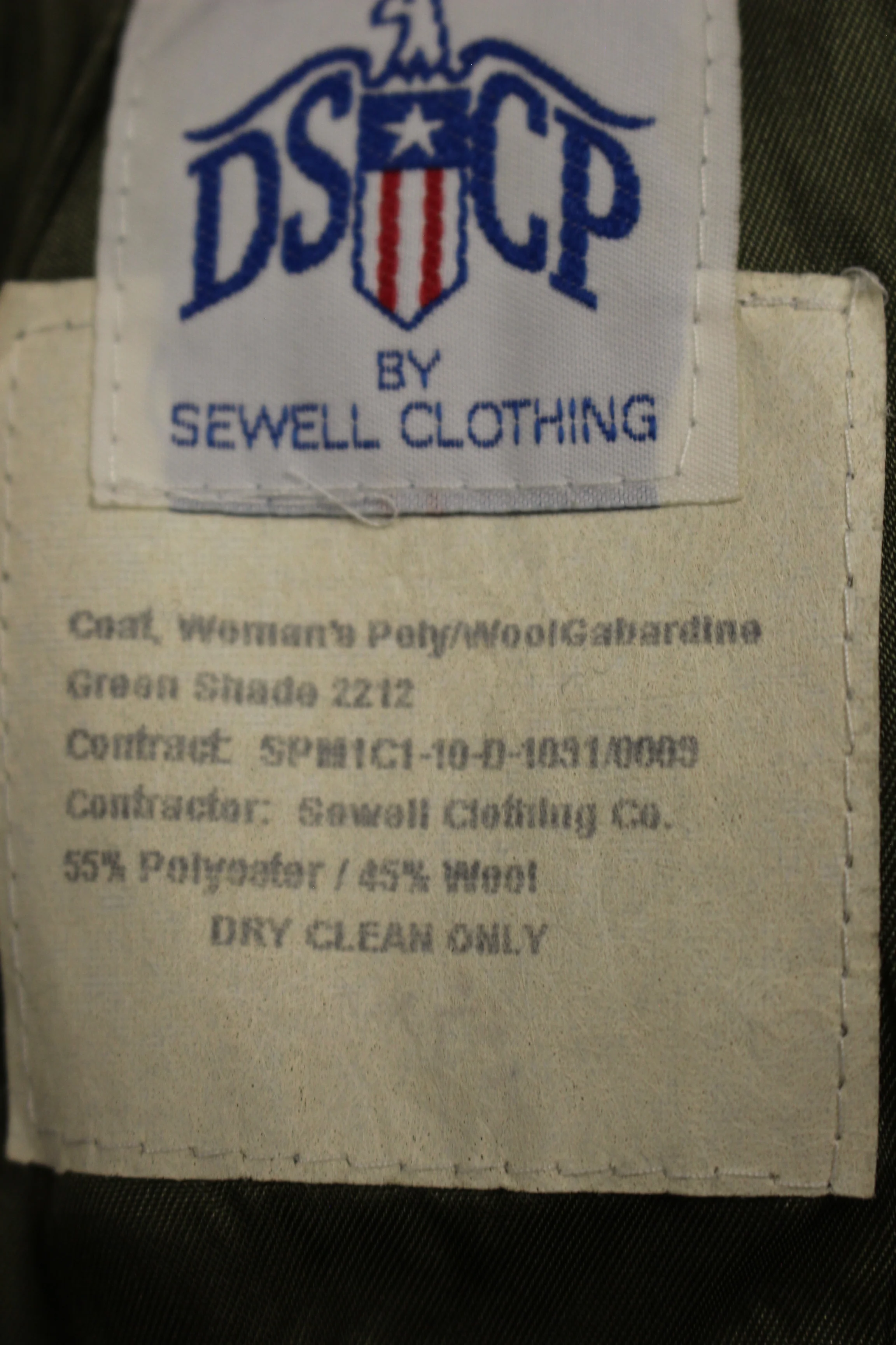 US Marine DSCP Woman's Poly/Wool Coat - 8410-01-413-2806 - 8MR - Used - Image 4