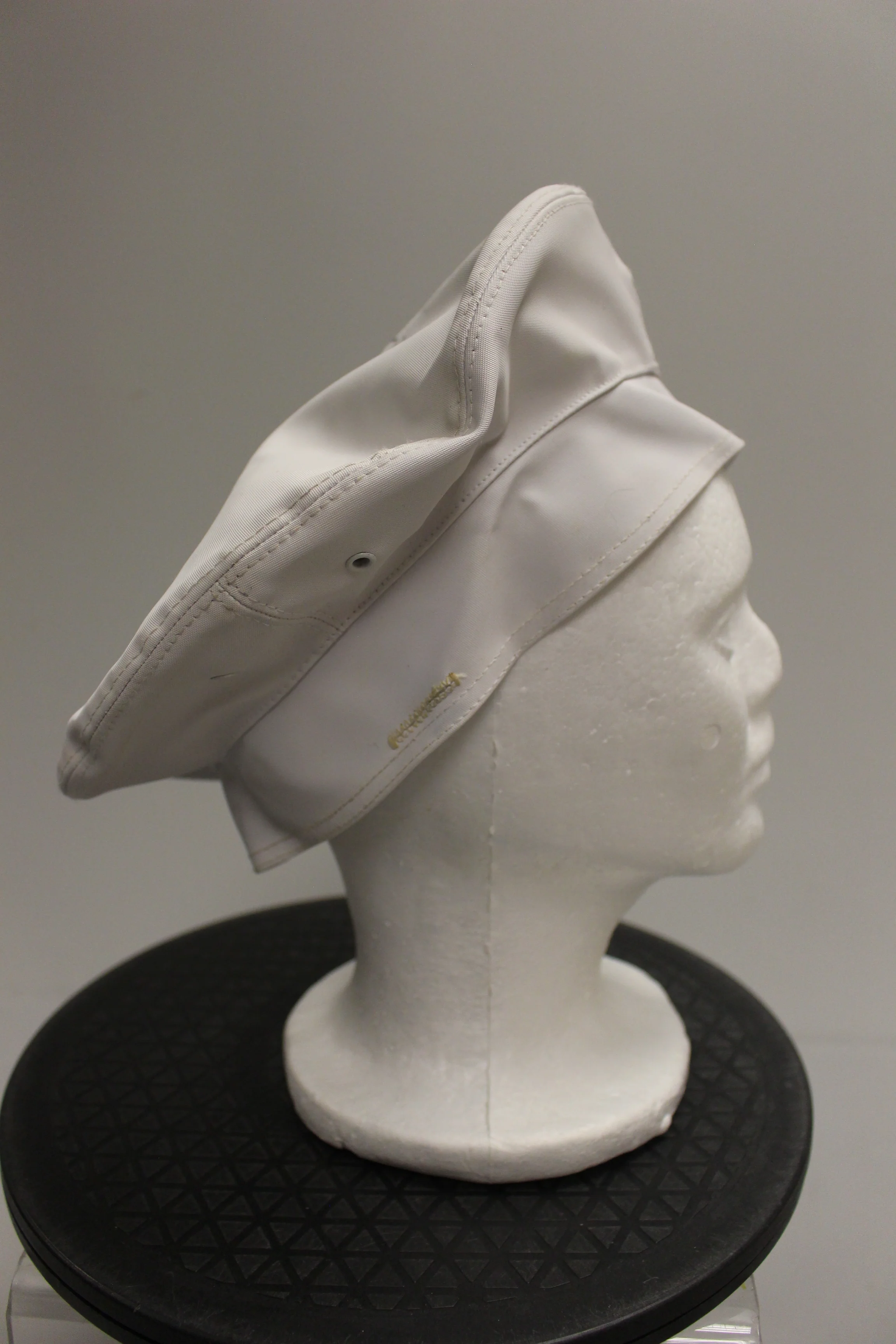US Marine Men's White Service Cap Crown - Type 1 - Size 7 - Used (#2) - Image 3