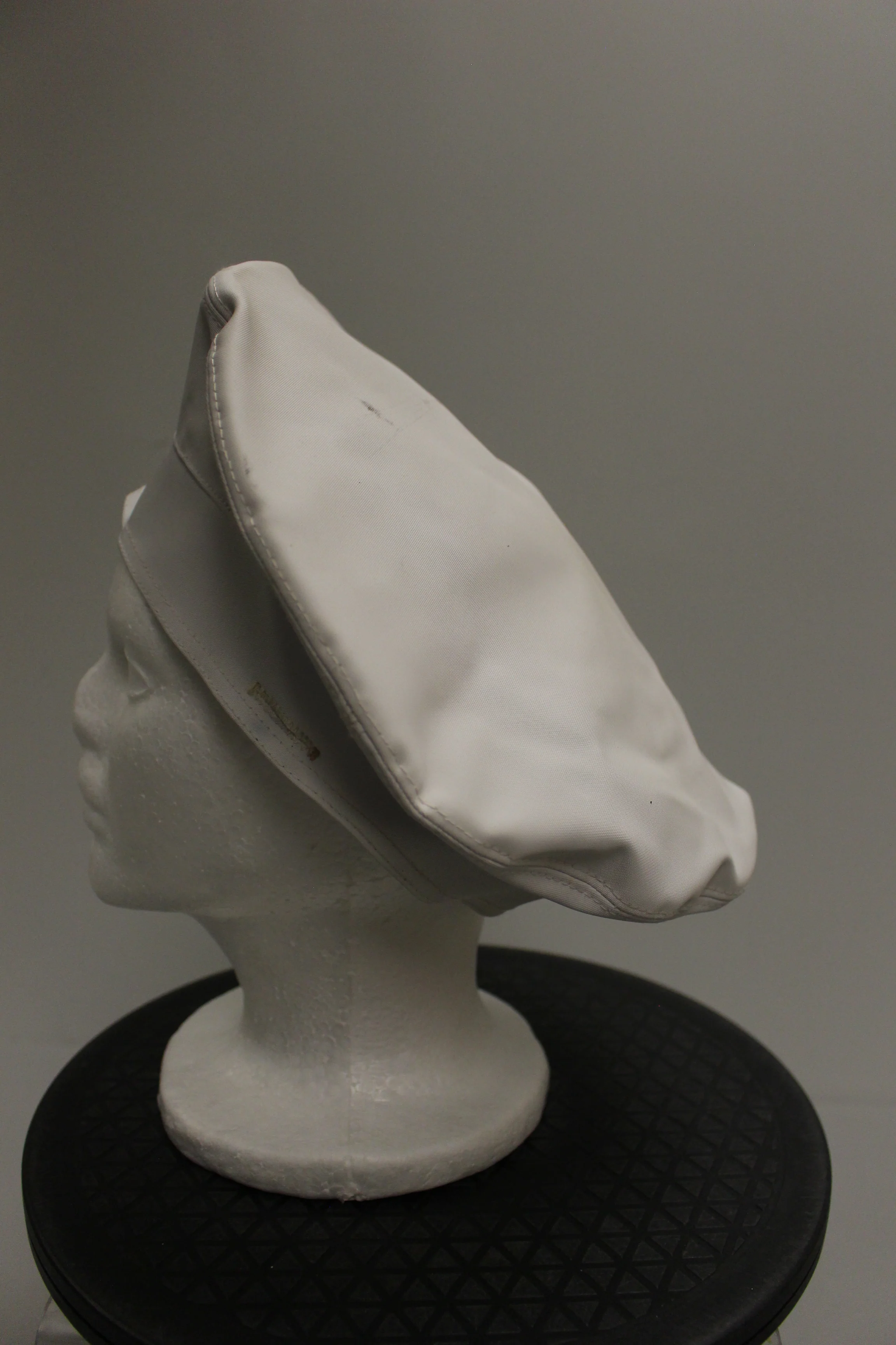 US Marine Men's White Service Cap Crown - Type 1 - Size 7 - Used (#2) - Image 4