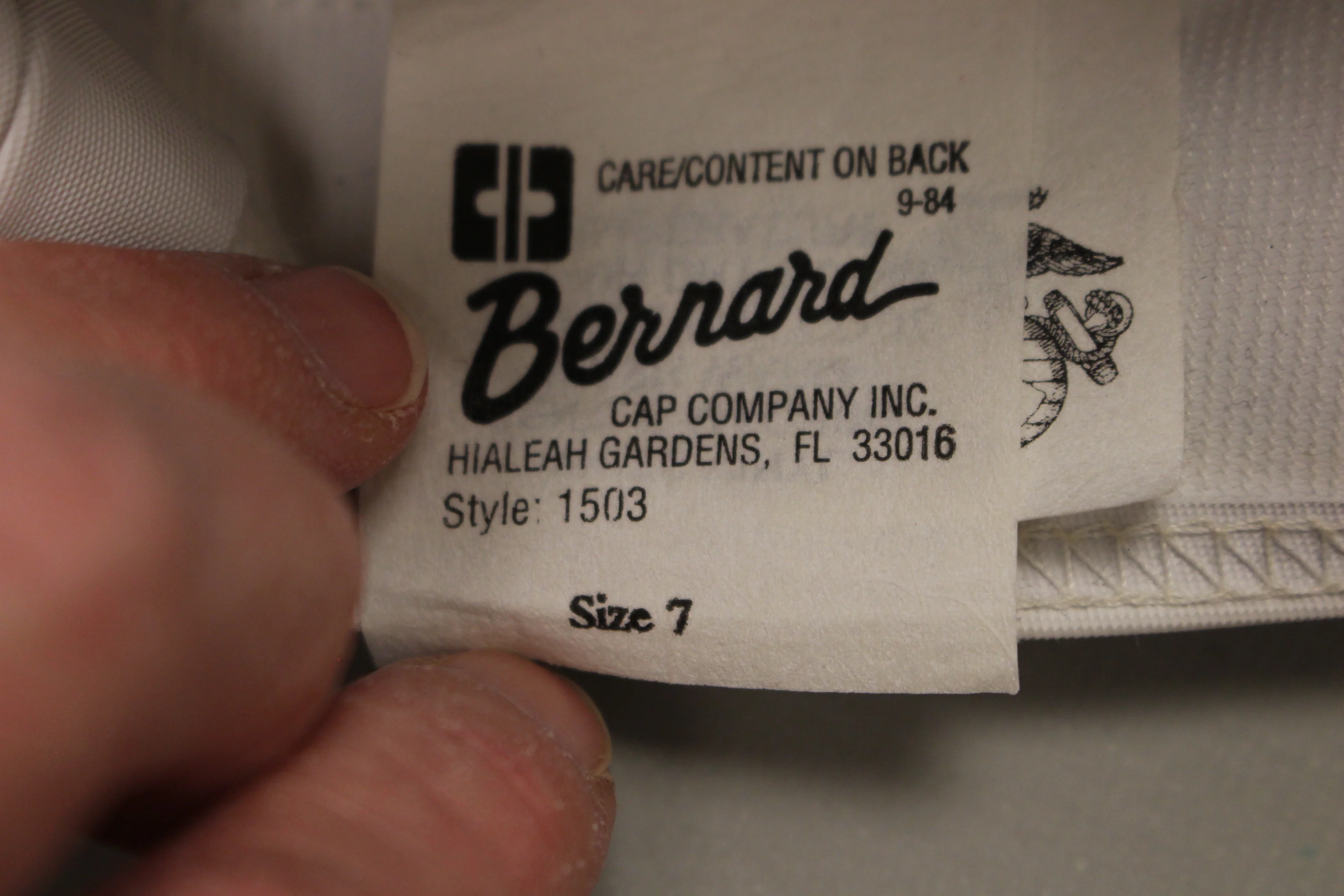 US Marine Men's White Service Cap Crown - Type 1 - Size 7 - Used (#2) - Image 6