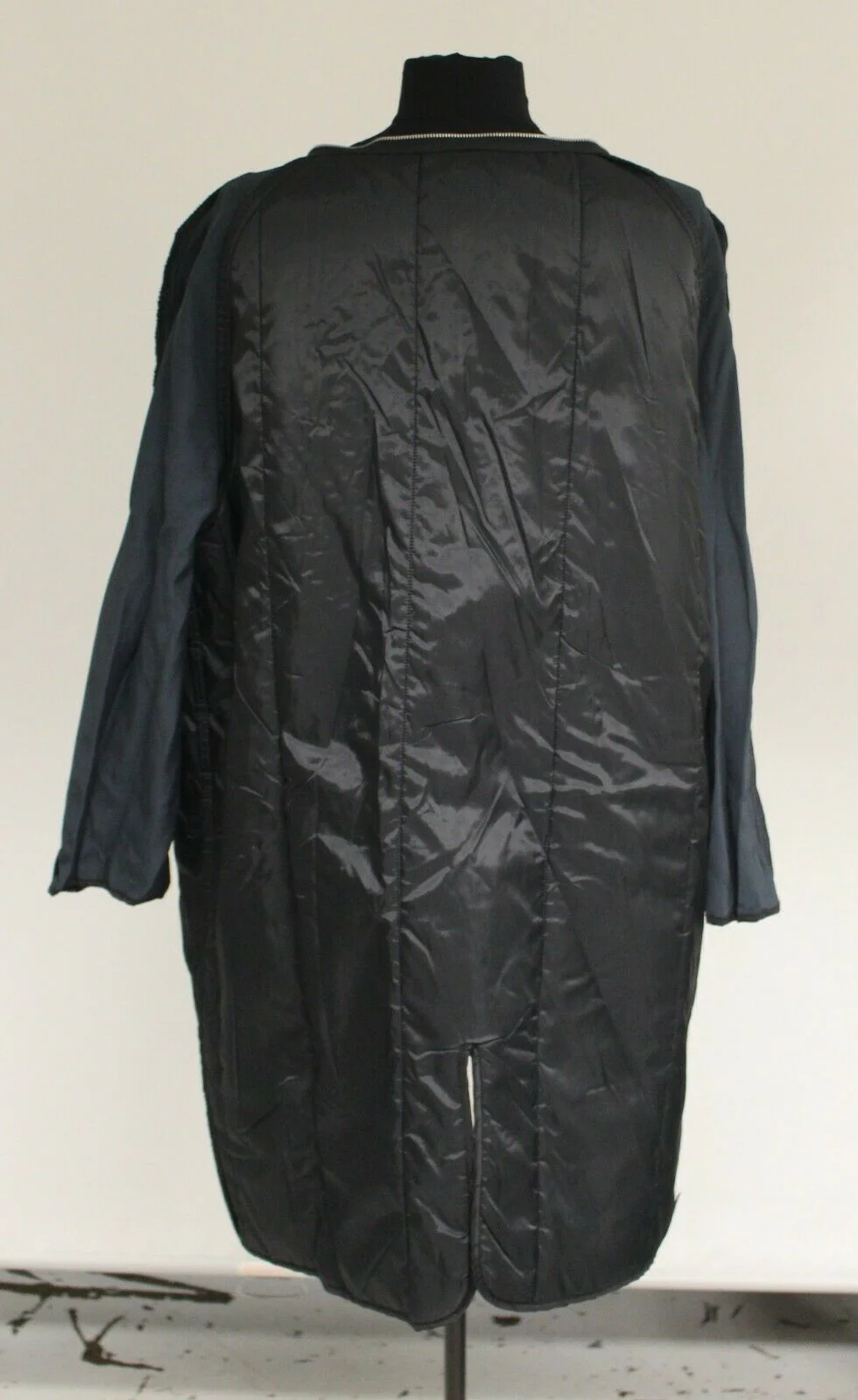 US Men's All-Weather Trench Coat Polyester Liner - Black - 44 Regular- Used