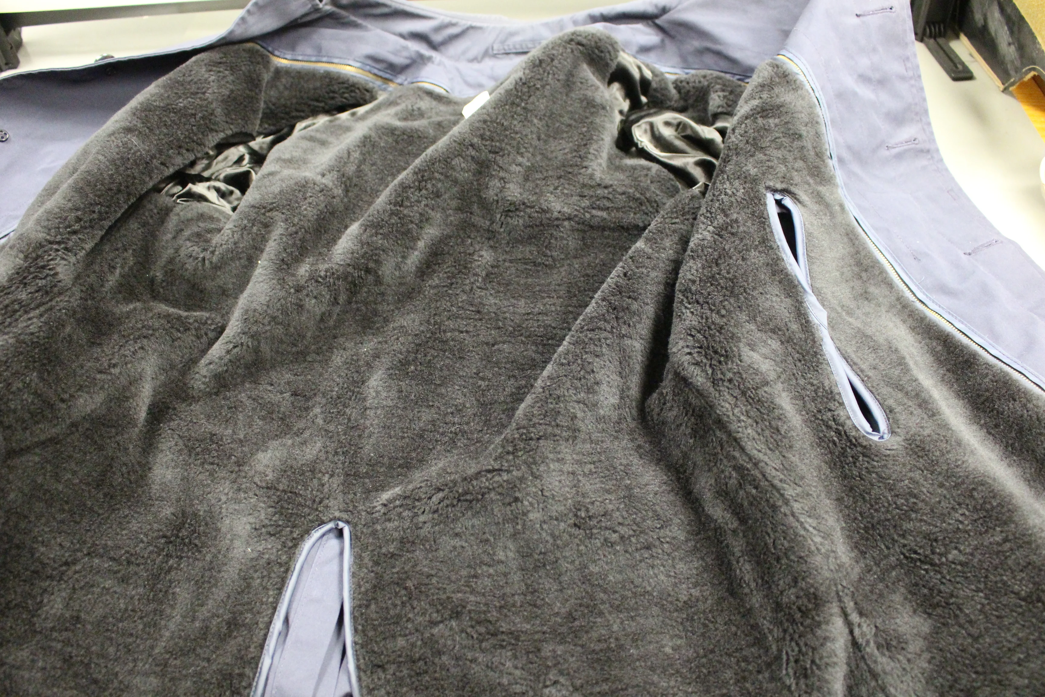 US Military Cold Weather Coat with Removable Liner, Large - Image 6