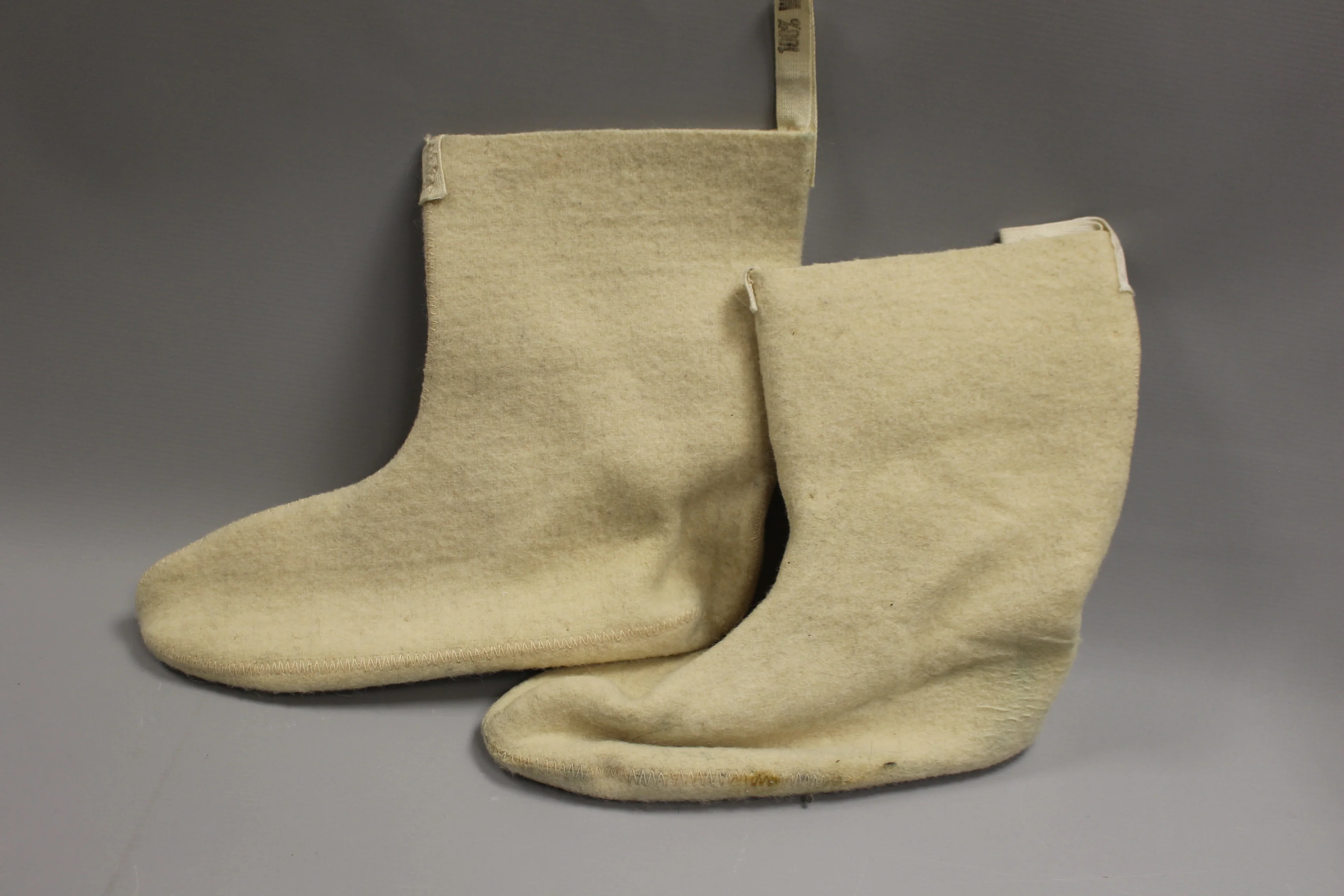 US Military Extreme Cold Weather 100% Wool Mukluk Boot Liners - Medium - Used