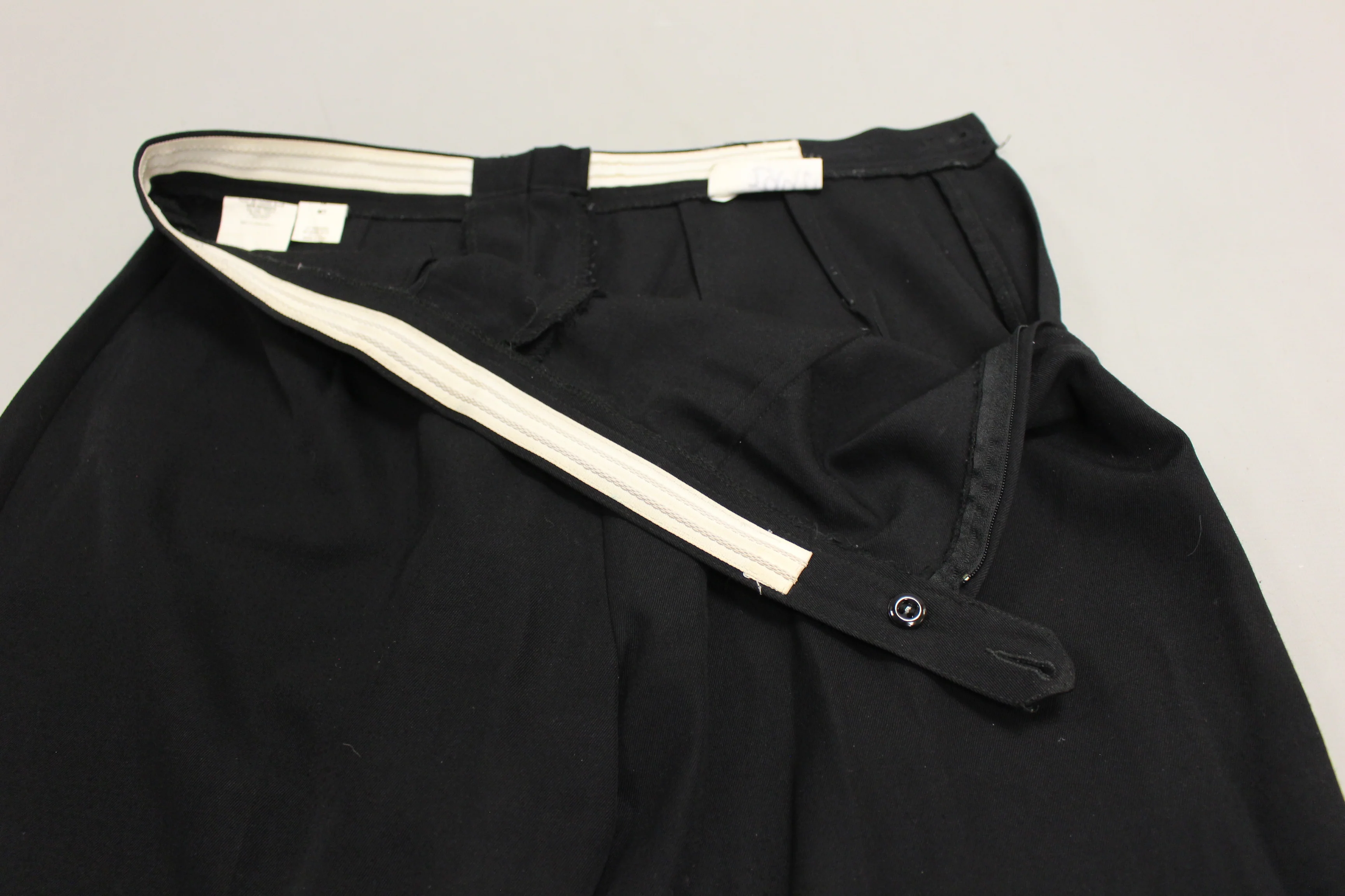 US Naval Academy Women's Flying Cross Pants -18MT - Used - Image 2