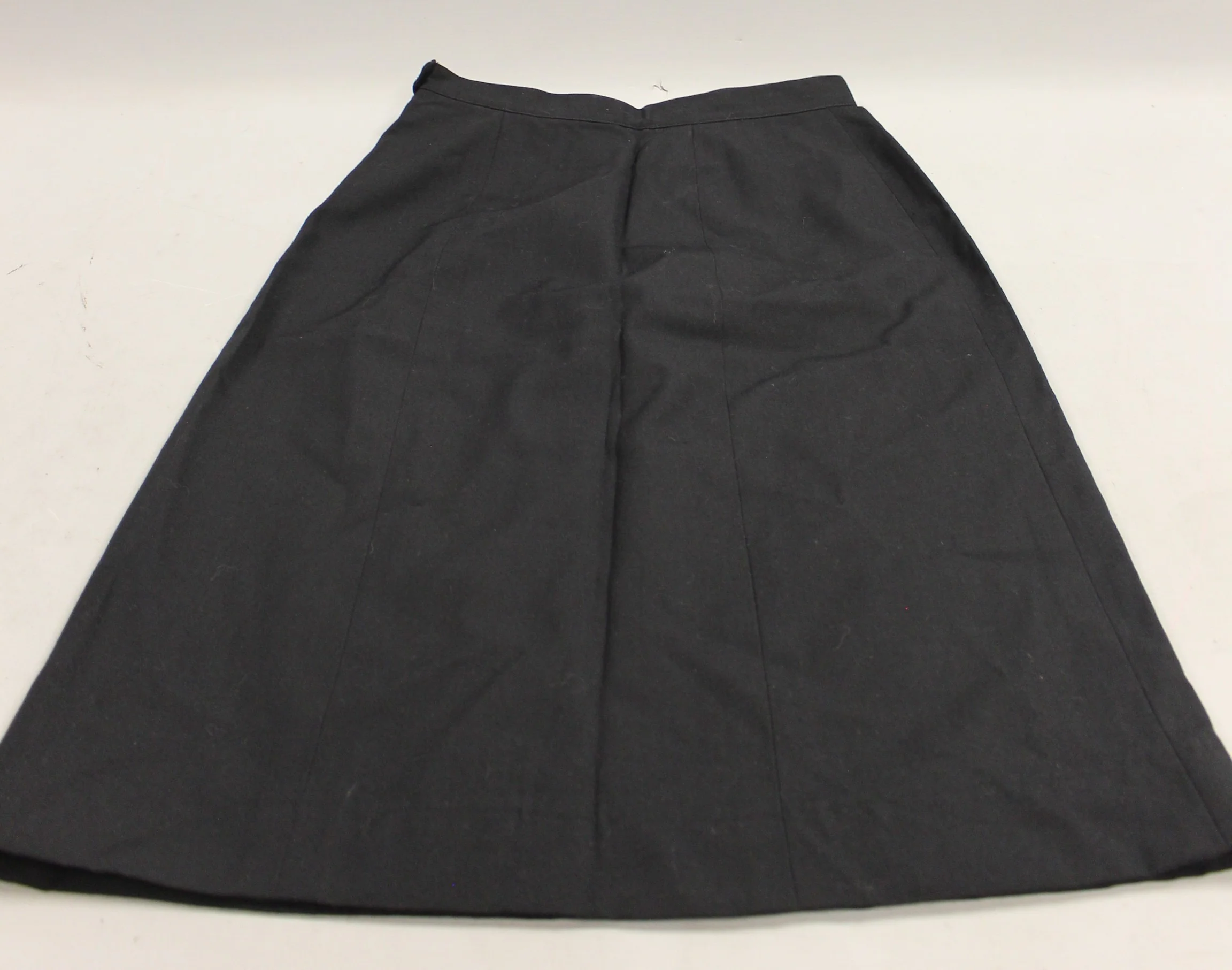 US Navy Dress Skirt - Size: 10 Junior Regular - 8410-01-373-4424 - Used - Image 2