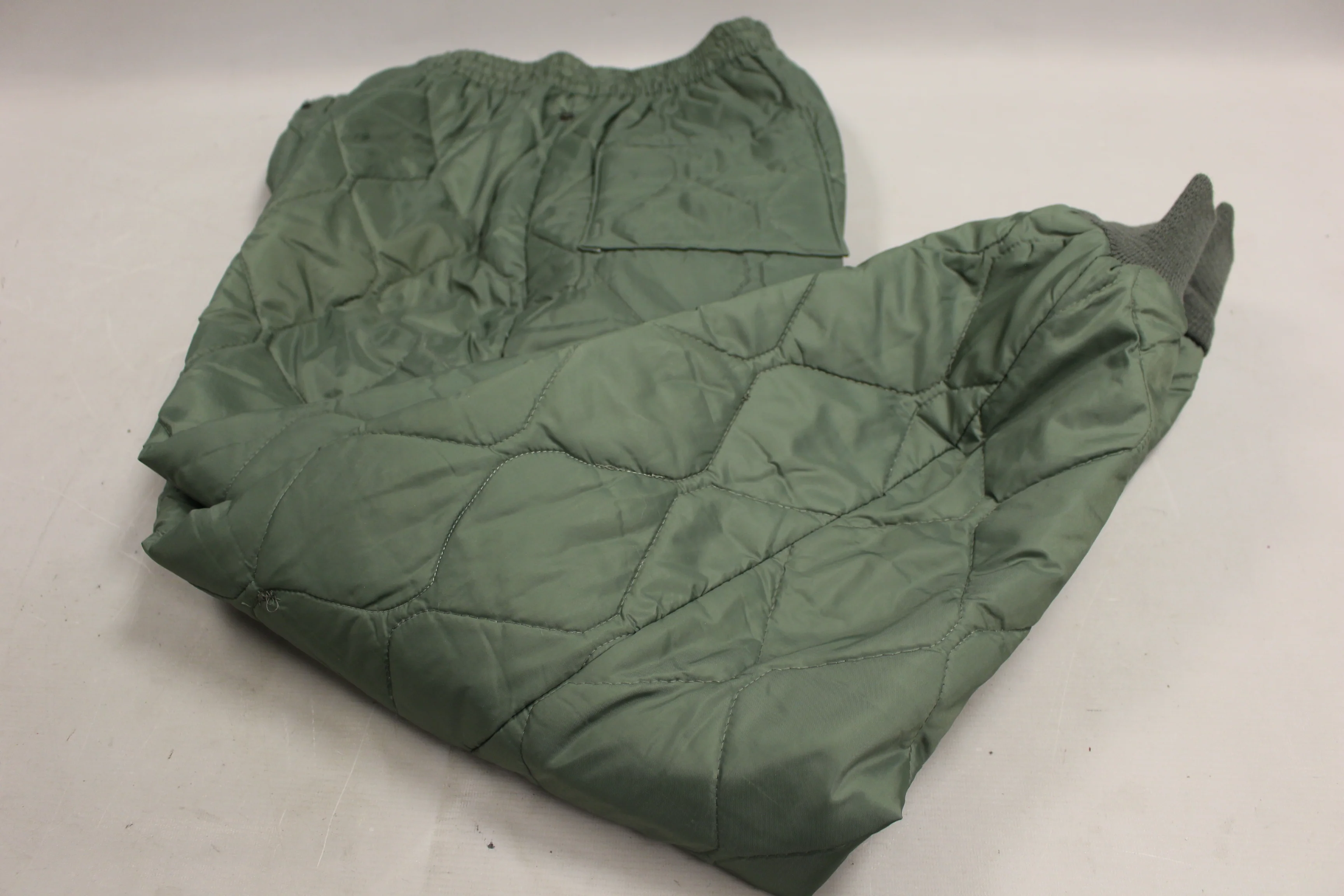 USAF Air Force CWU-9/P Quilted Flyer's Trouser Liners - Large - 8415-00-844-9817 - Image 5