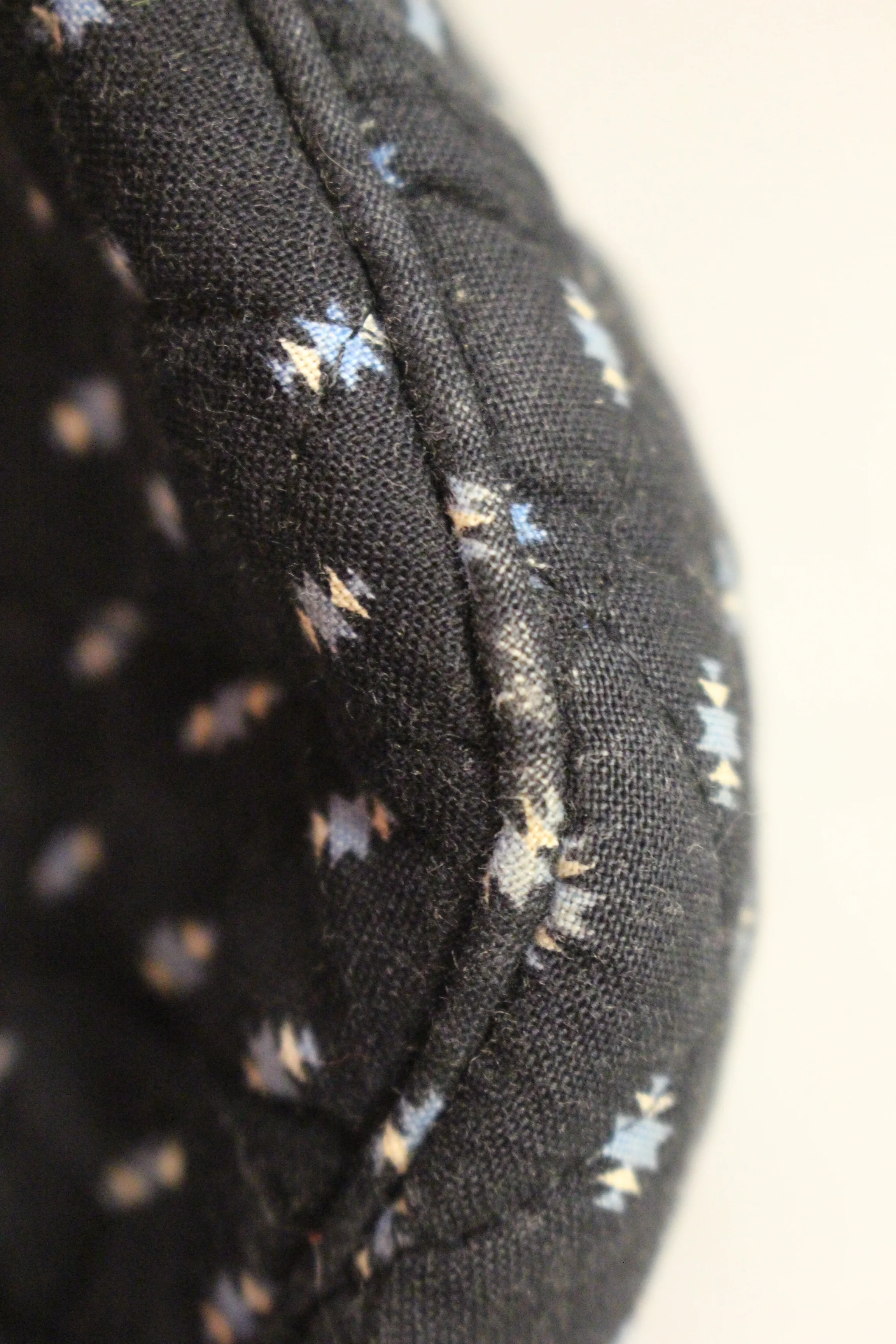 Vera Bradley Alpine Black Small Shoulder Bag - Used - Image 7