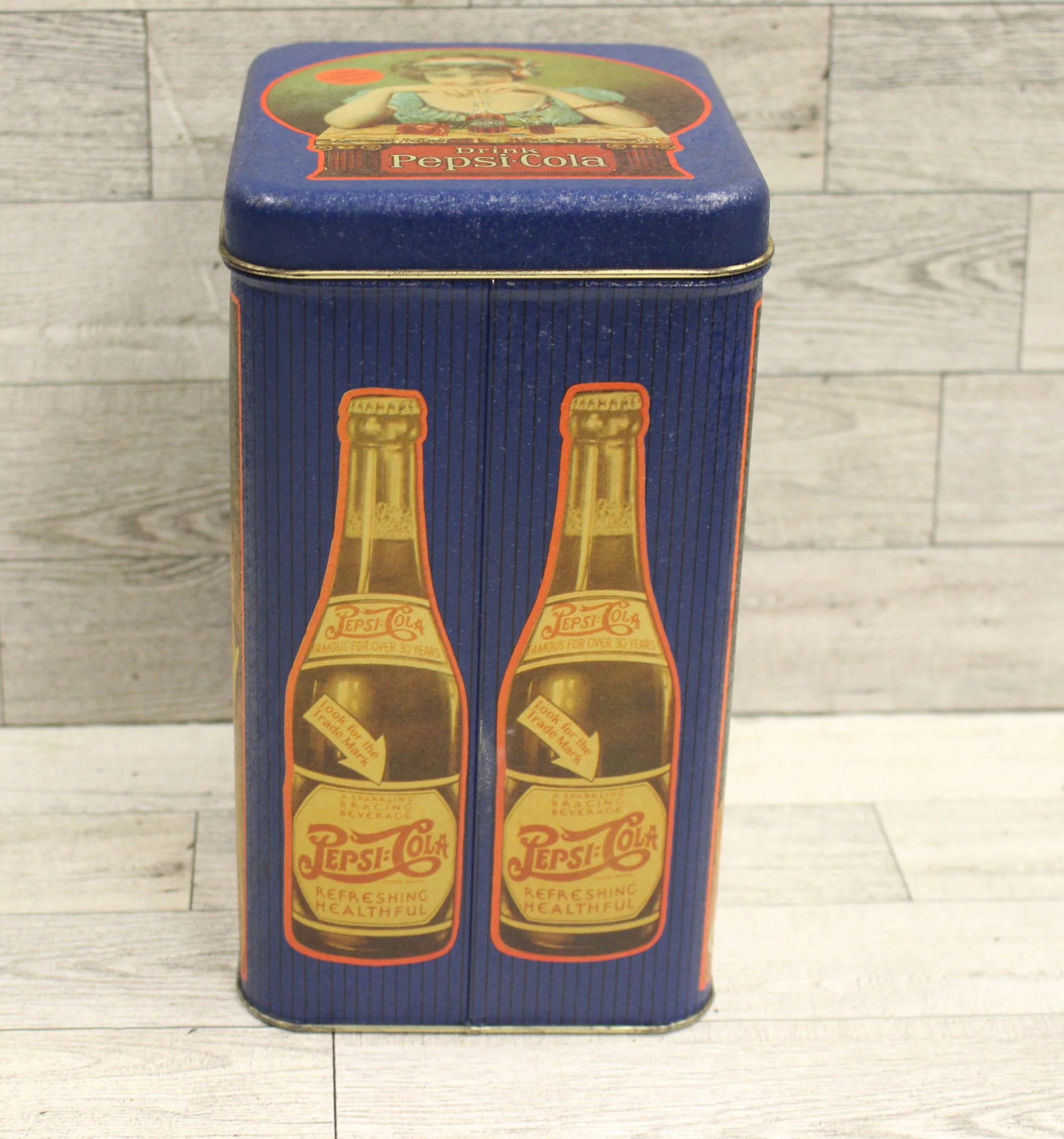 Vintage 1970's Victorian Pepsi Tin - 9' x 6" x 5" - Used - Image 4
