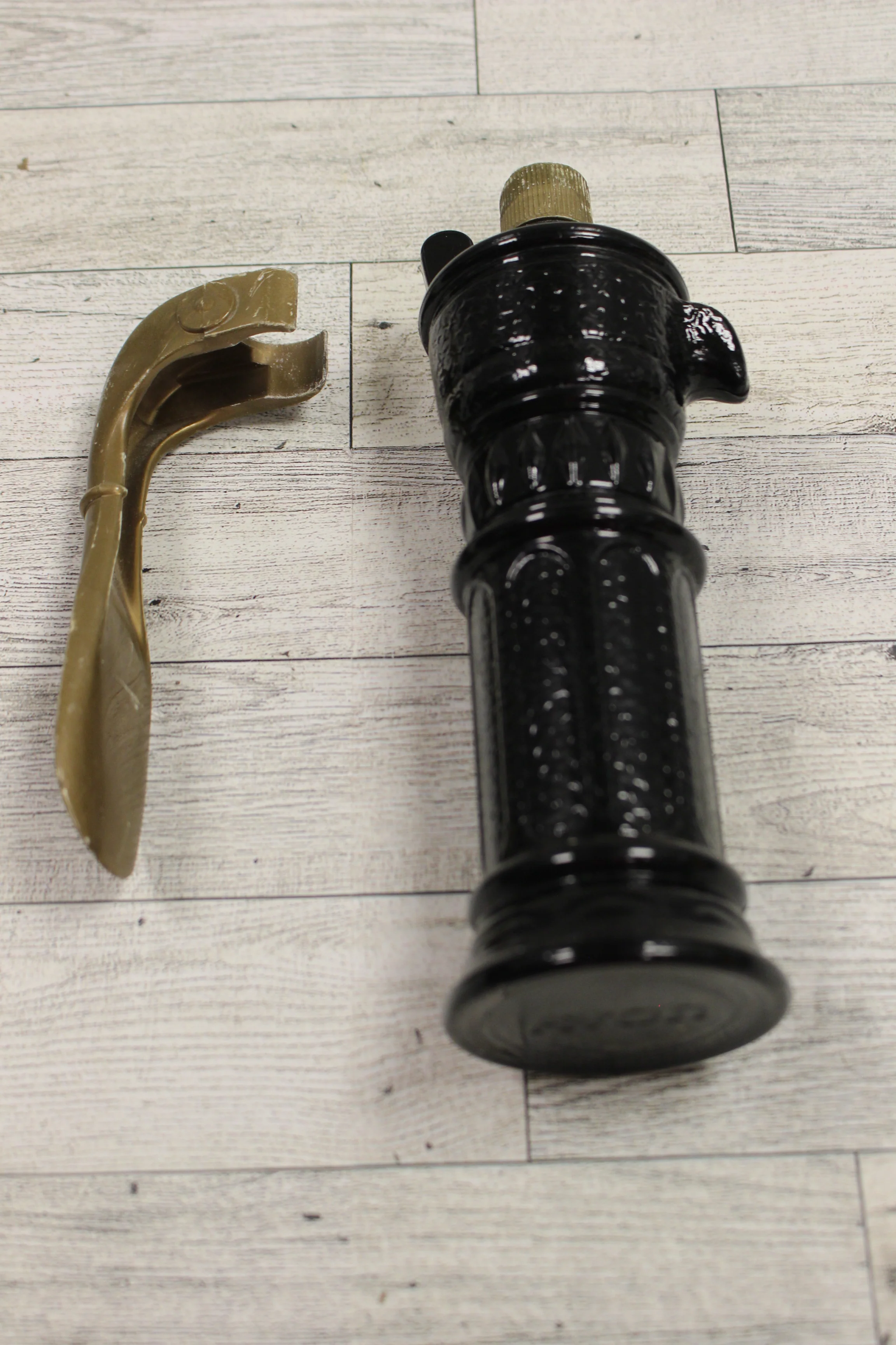 Vintage Avon Brown Glass Water Pump Glass Decanter - Used - Image 9