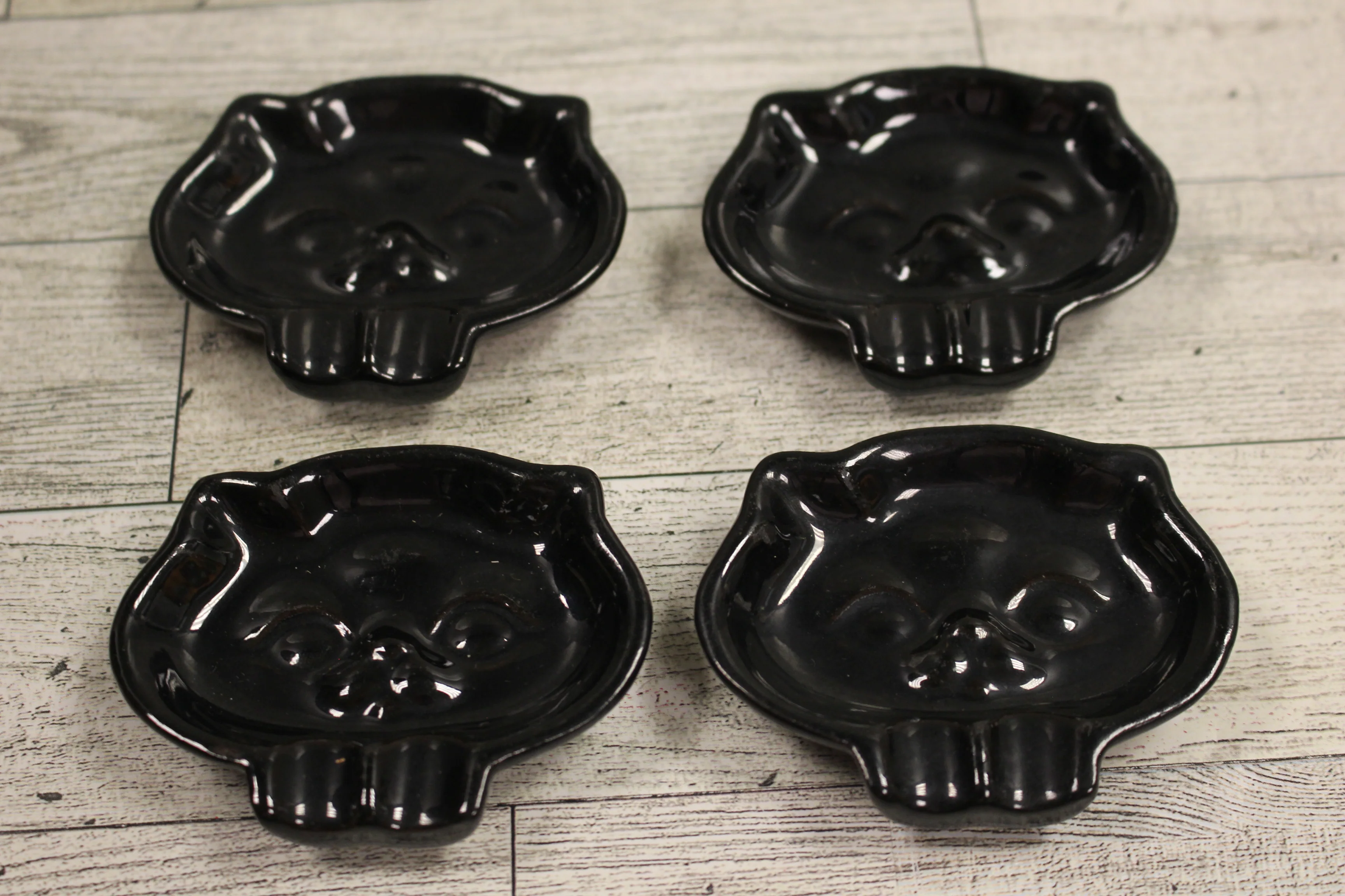 Vintage Black Cat Ashtray Set - 4 Double Holder Trays Match Vase - Used - Image 5