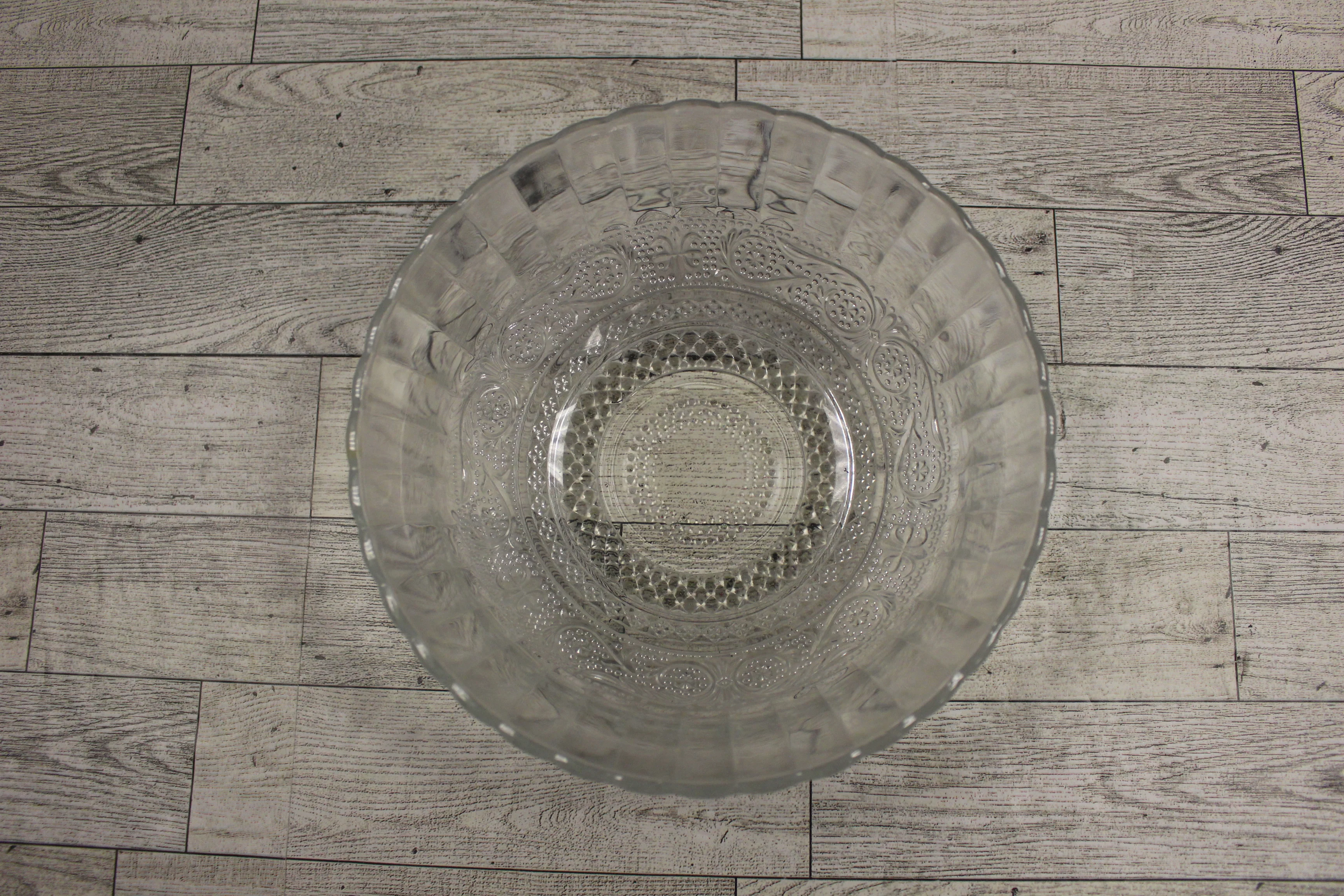 Vintage Cut Glass Bowl - 7-1/2" Wide - Used - Image 5