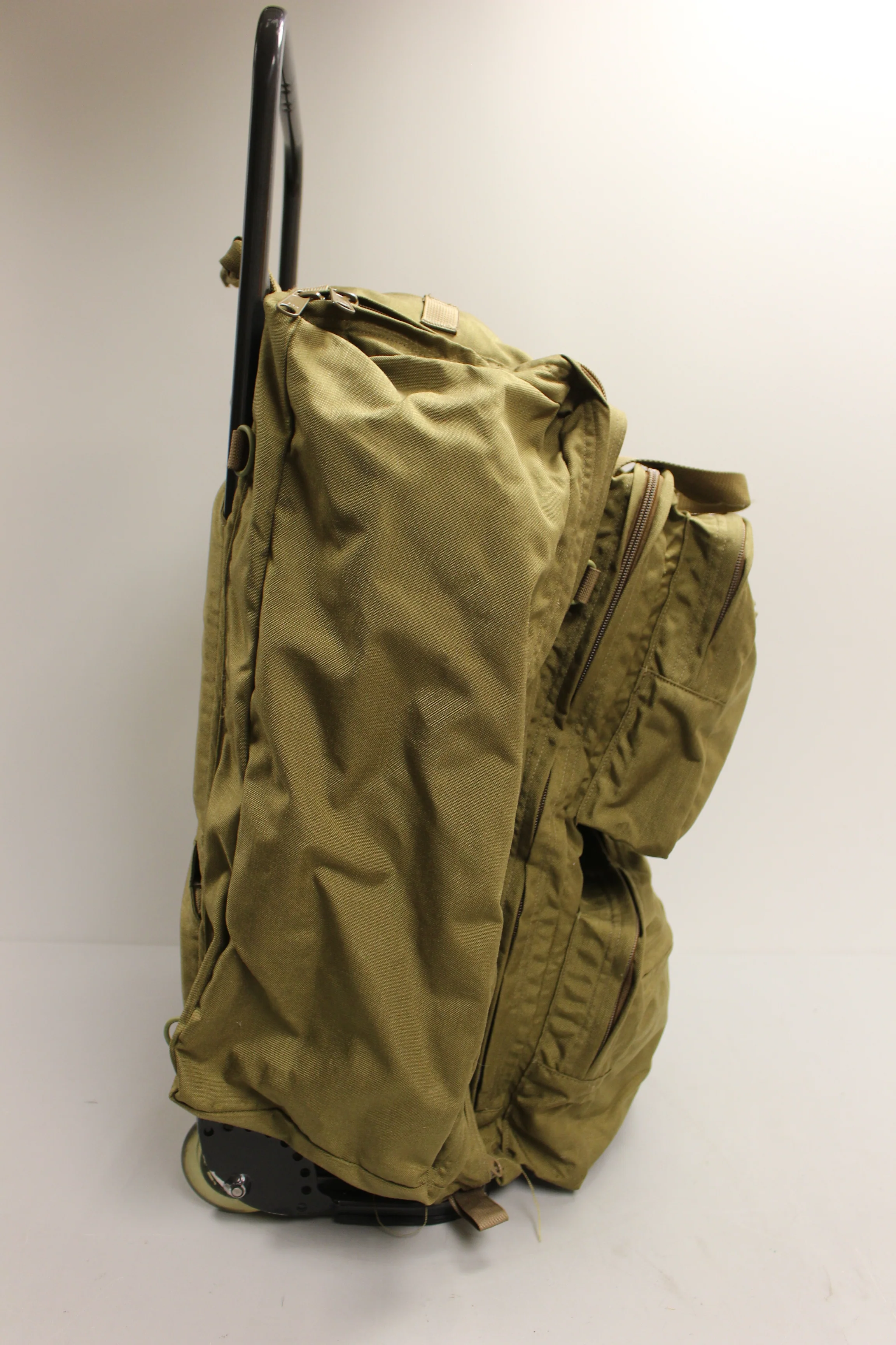 Vintage Eagle USA Coyote Brown Warrior Aid and Litter Kit Rolling Bag - Used - Image 6
