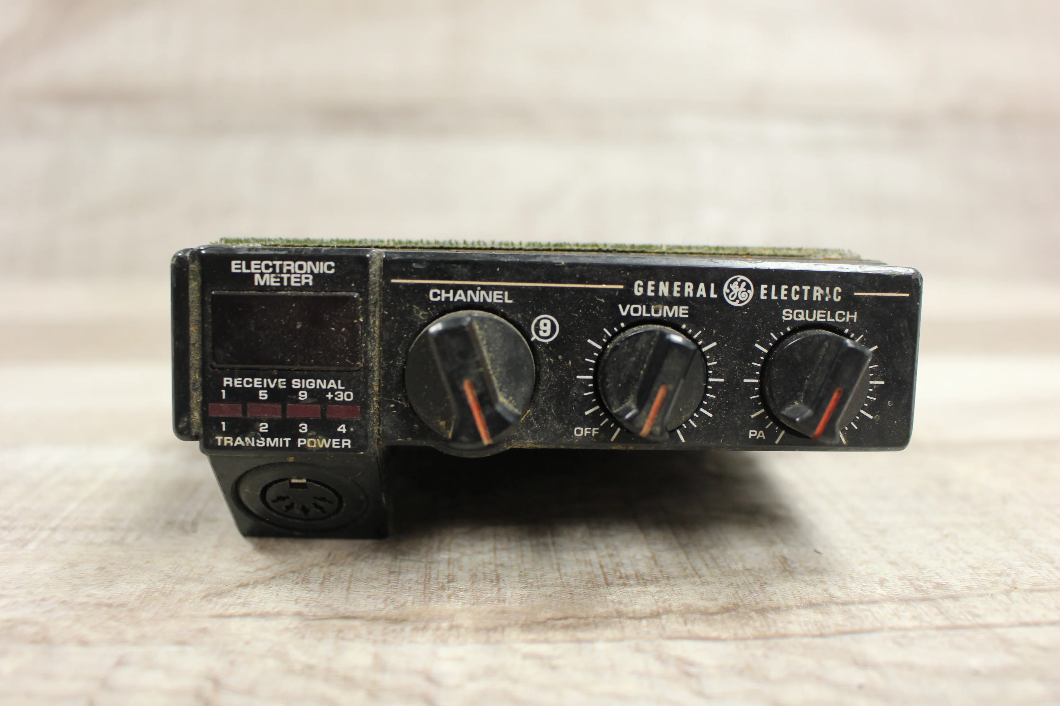Vintage General Electric Radio -Black -Used