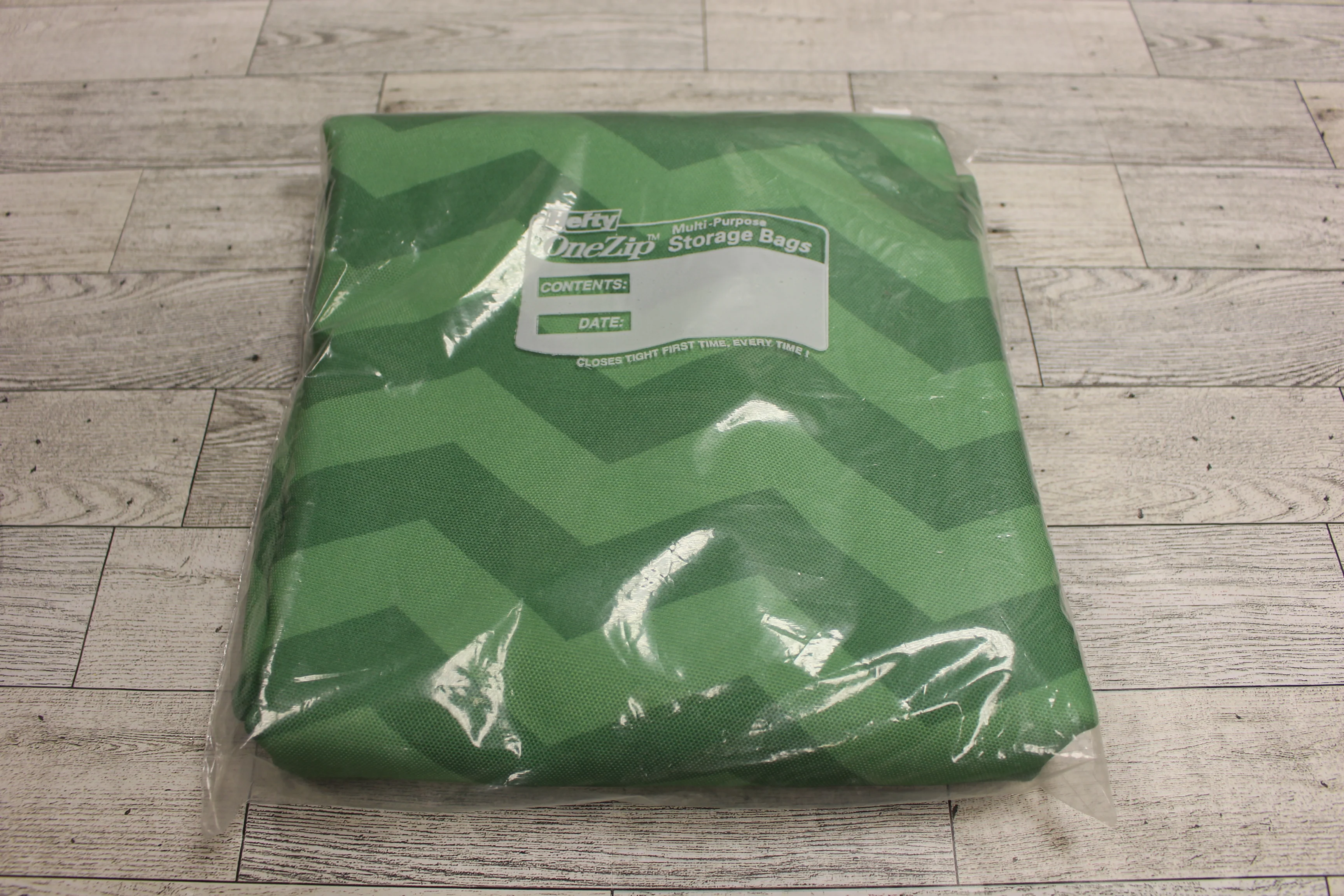 Vintage Geometric Round Tablecloth - Zig Zag - Green - Used - Image 7