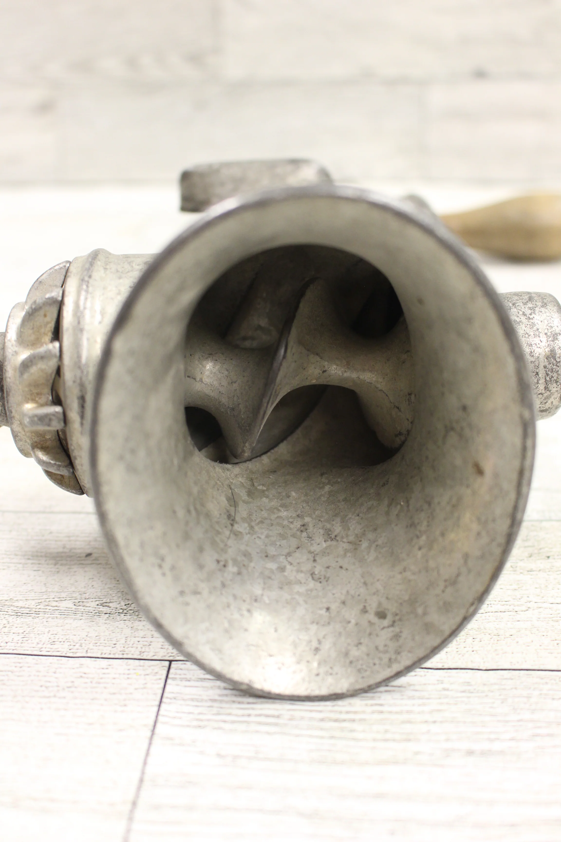 Vintage LF&C New Brittan Meat Grinder - Used - Image 2