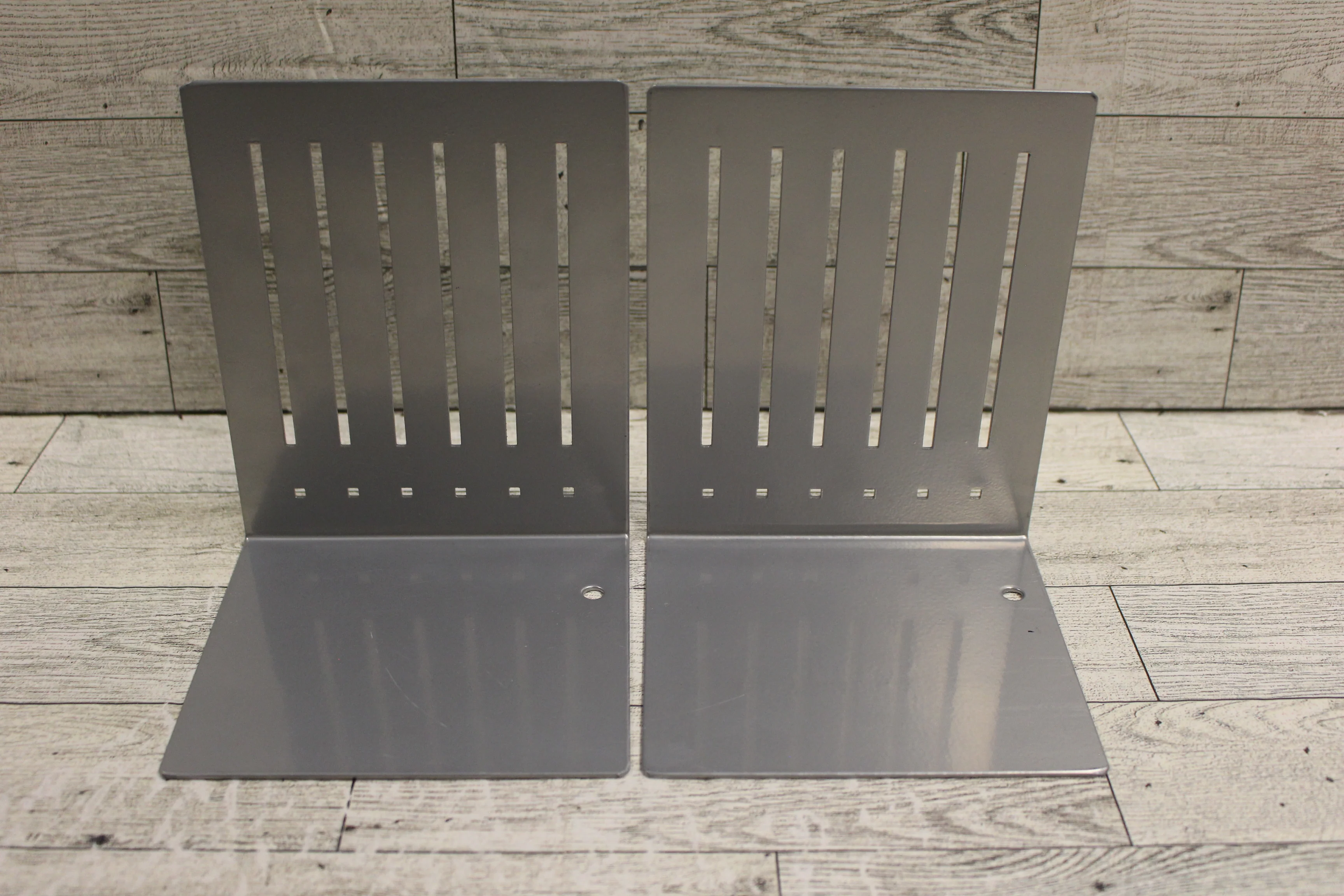 Vintage Spectrum Division Designs 6" MCM Metal Bookends - Set of 2 - Used - Image 8