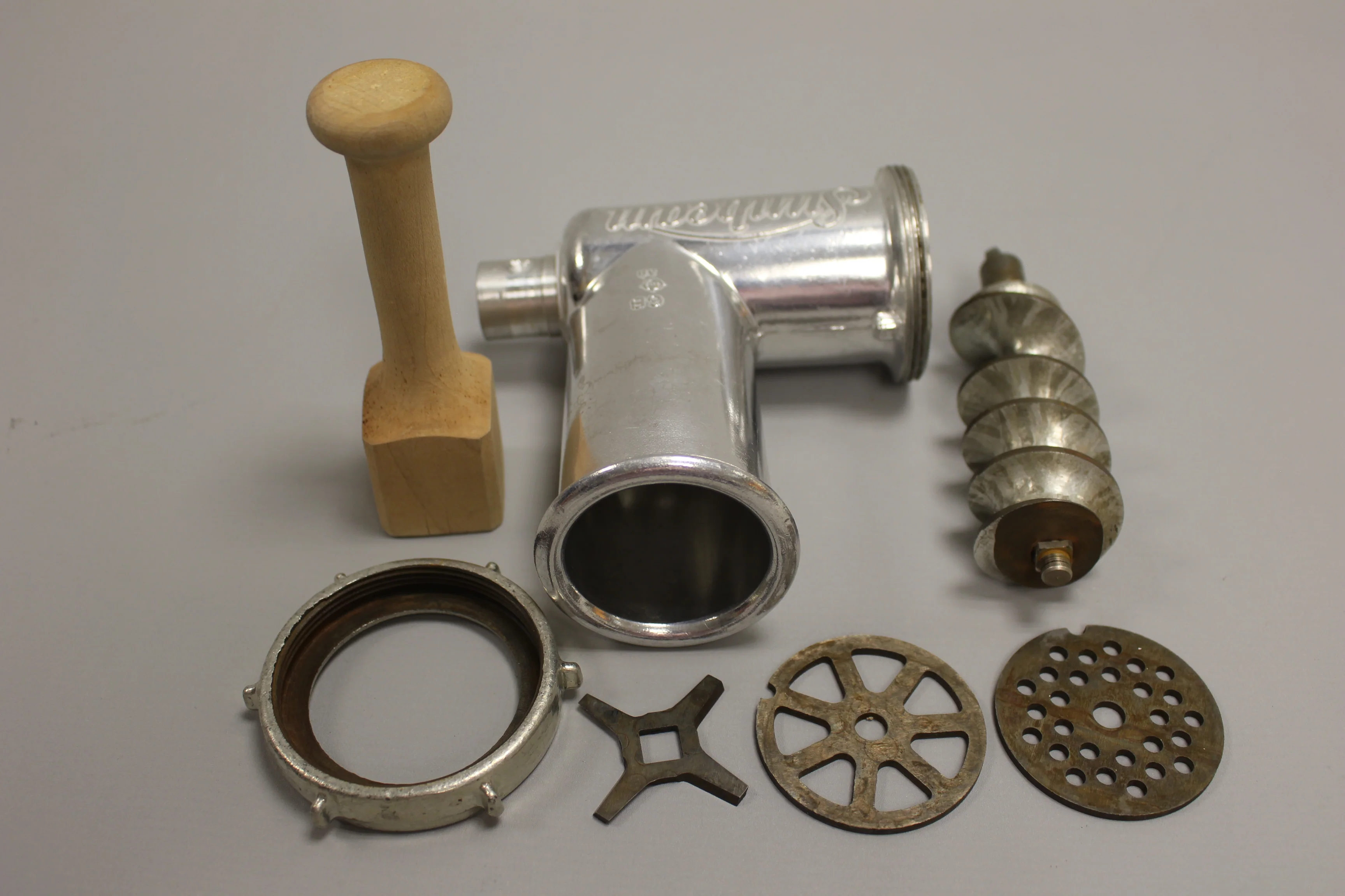 Vintage Sunbeam Mixmaster Meat Grinder Attachment - FW6B PU10 - Used